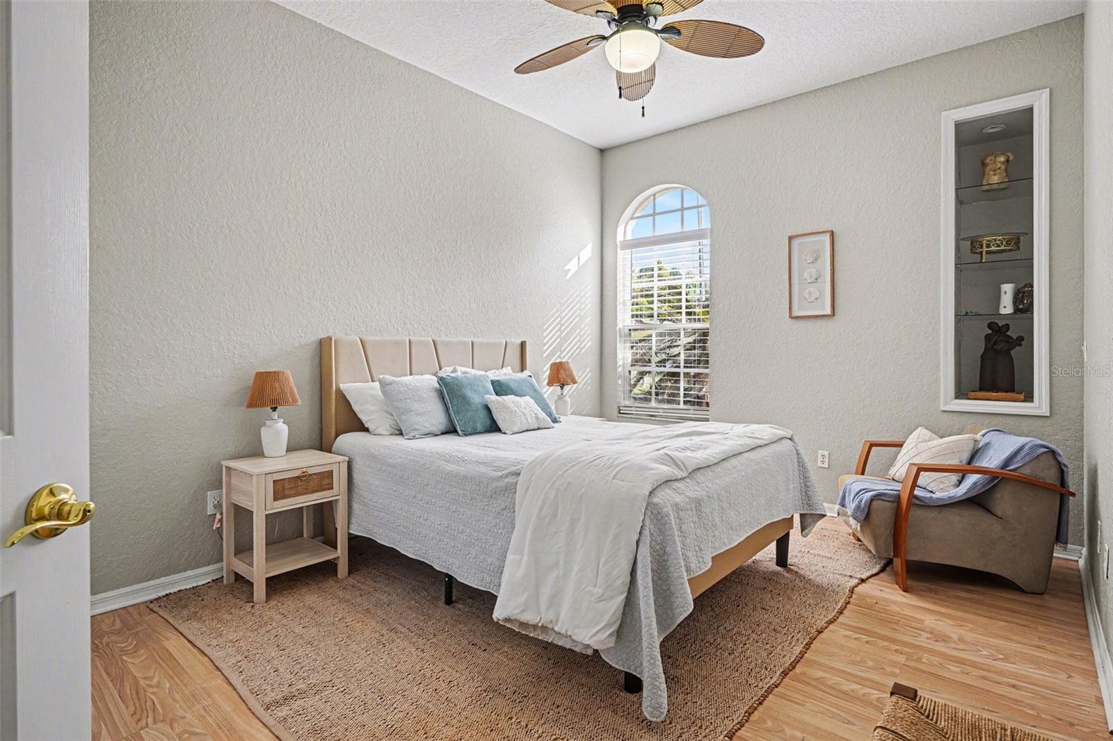 Image 21 of 43 For 3085 Landings Court