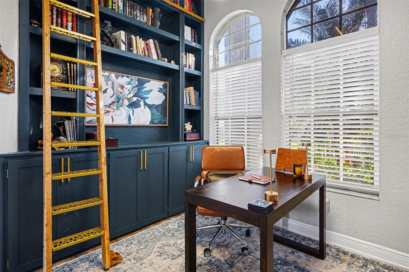 Image 28 of 43 For 3085 Landings Court