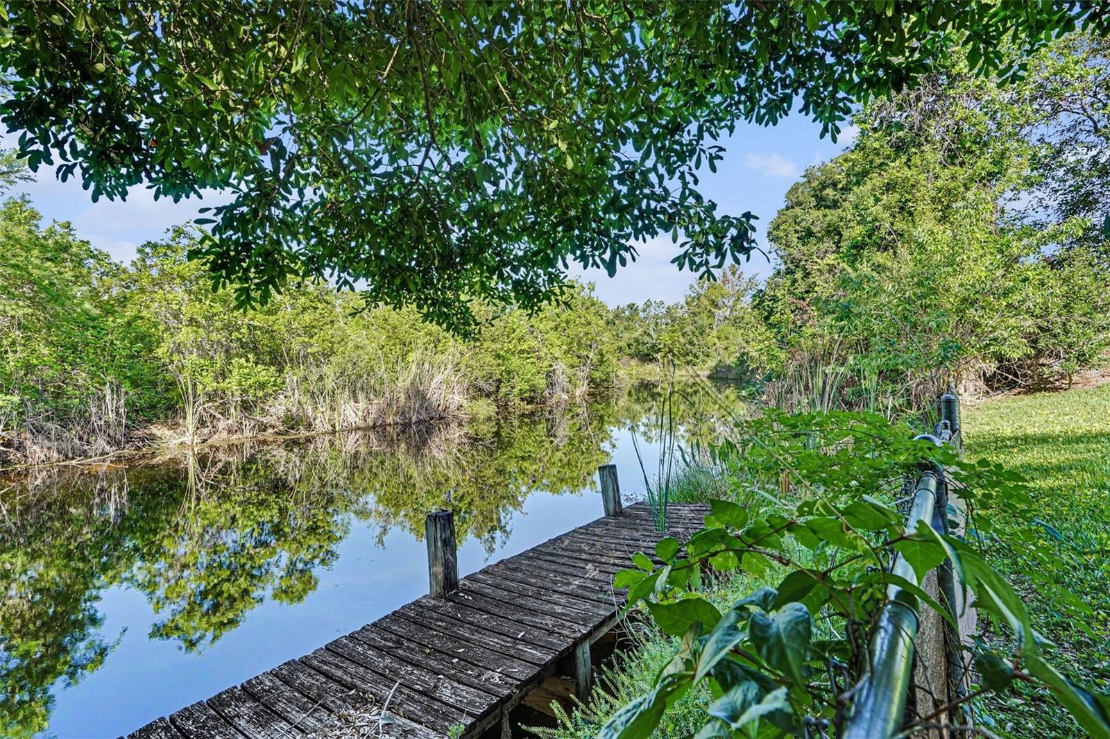 Image 33 of 43 For 3085 Landings Court