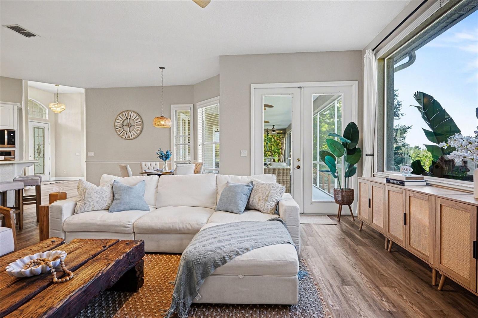 Image 6 of 43 For 3085 Landings Court