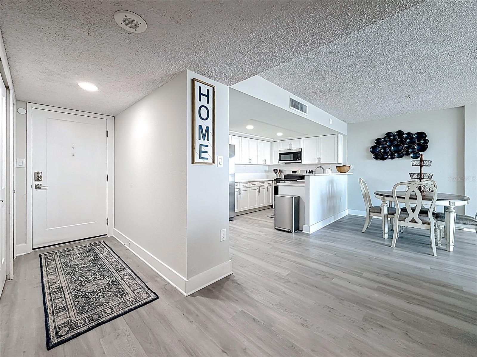 Image 12 of 79 For 400 Island Way 1411