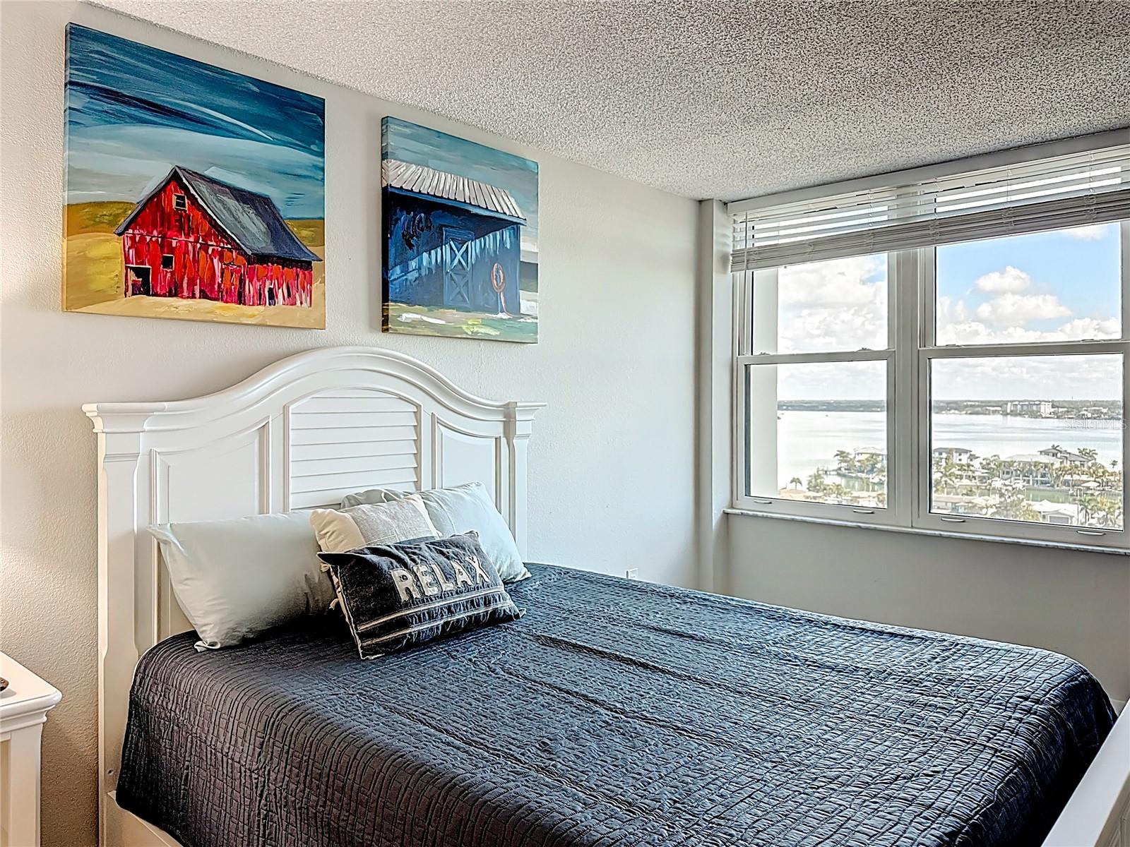 Image 44 of 79 For 400 Island Way 1411