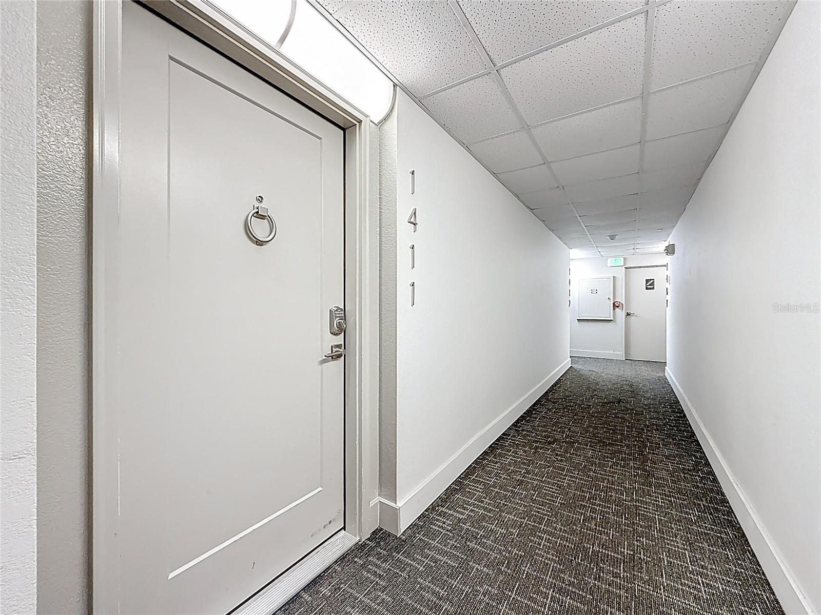 Image 9 of 79 For 400 Island Way 1411