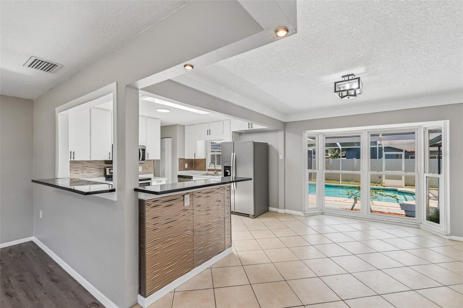 Image 13 of 69 For 7111 Gateway Court