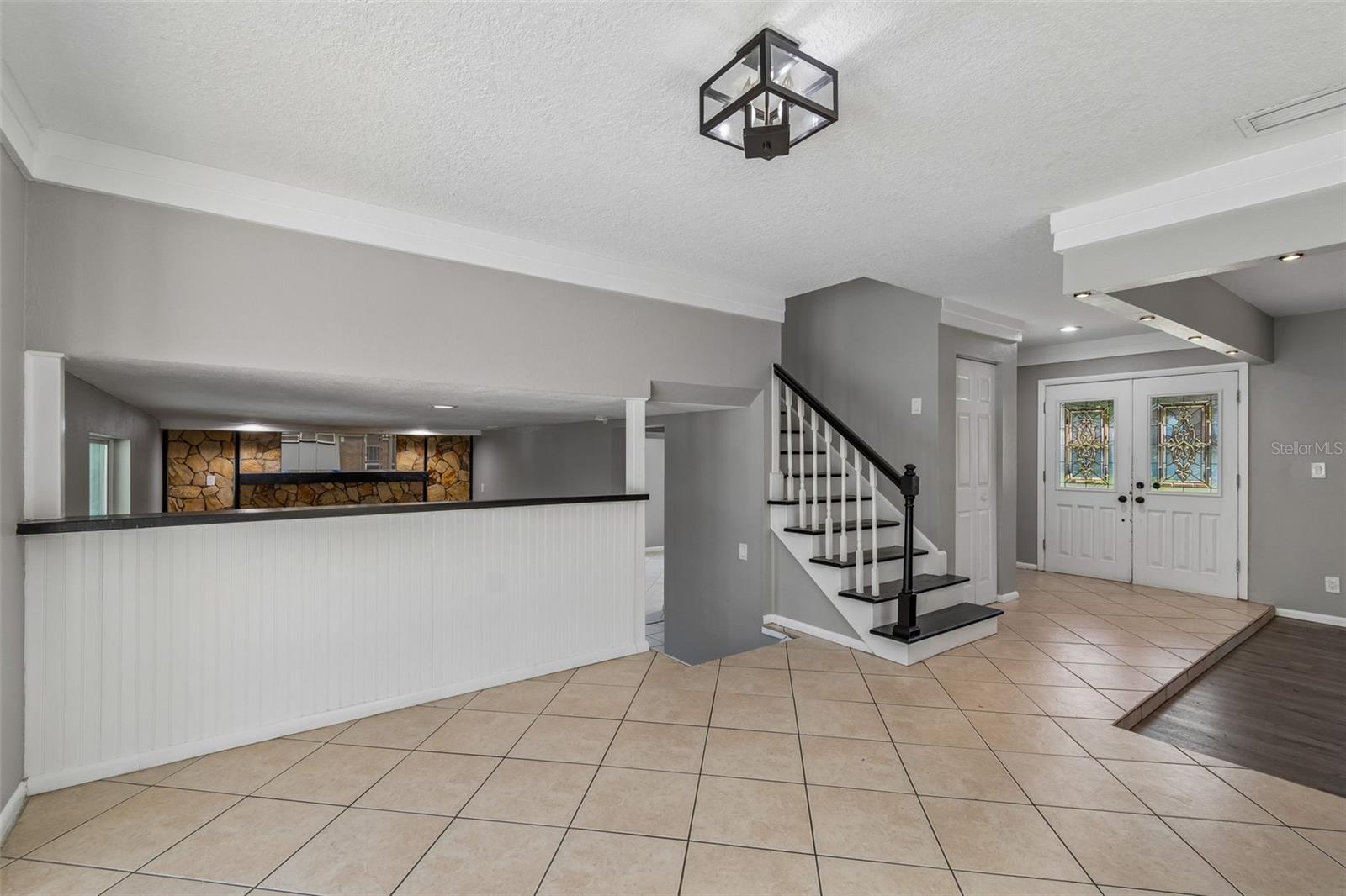 Image 17 of 69 For 7111 Gateway Court