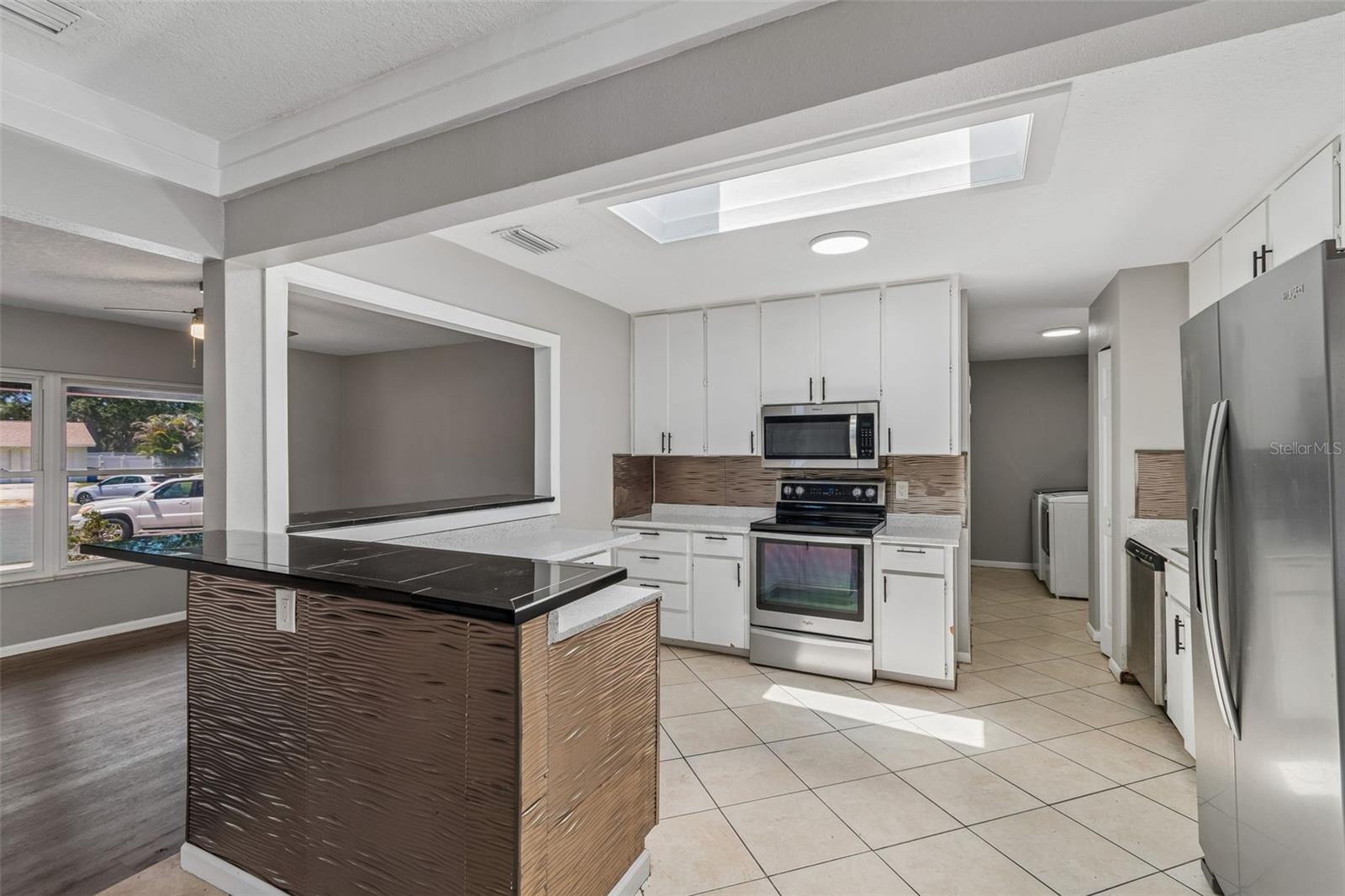 Image 19 of 69 For 7111 Gateway Court