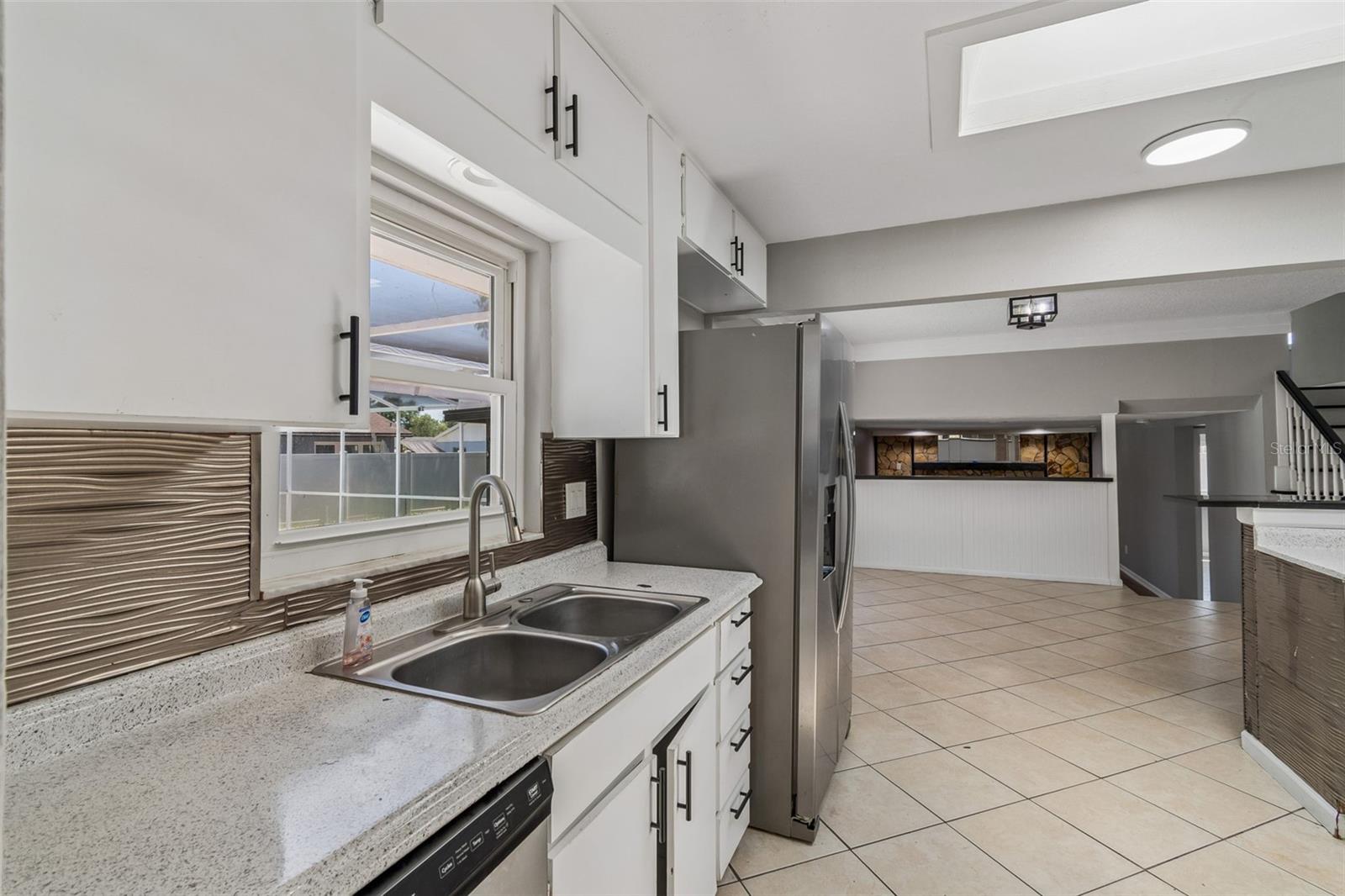 Image 27 of 69 For 7111 Gateway Court