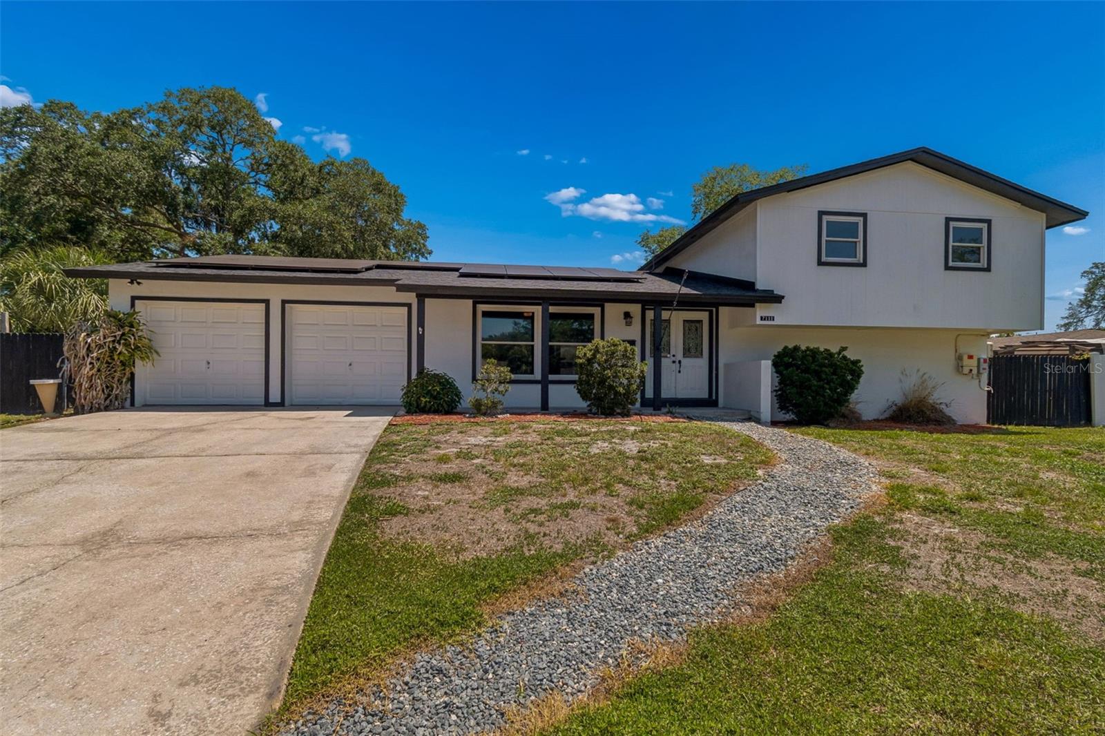 Image 3 of 69 For 7111 Gateway Court