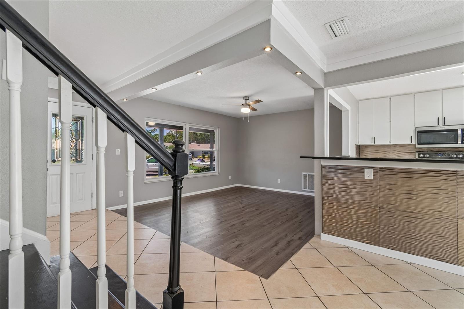 Image 33 of 69 For 7111 Gateway Court