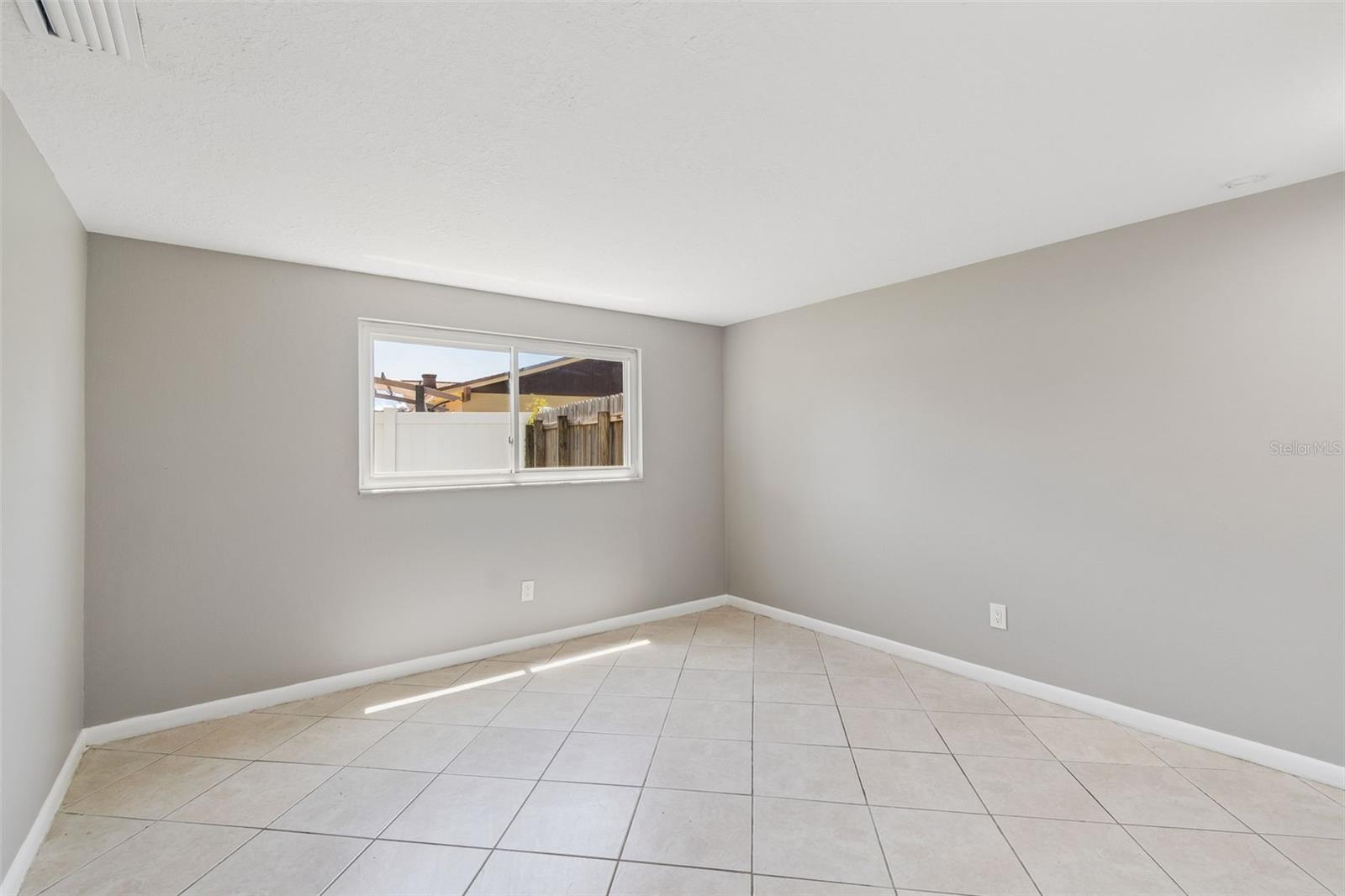 Image 36 of 69 For 7111 Gateway Court