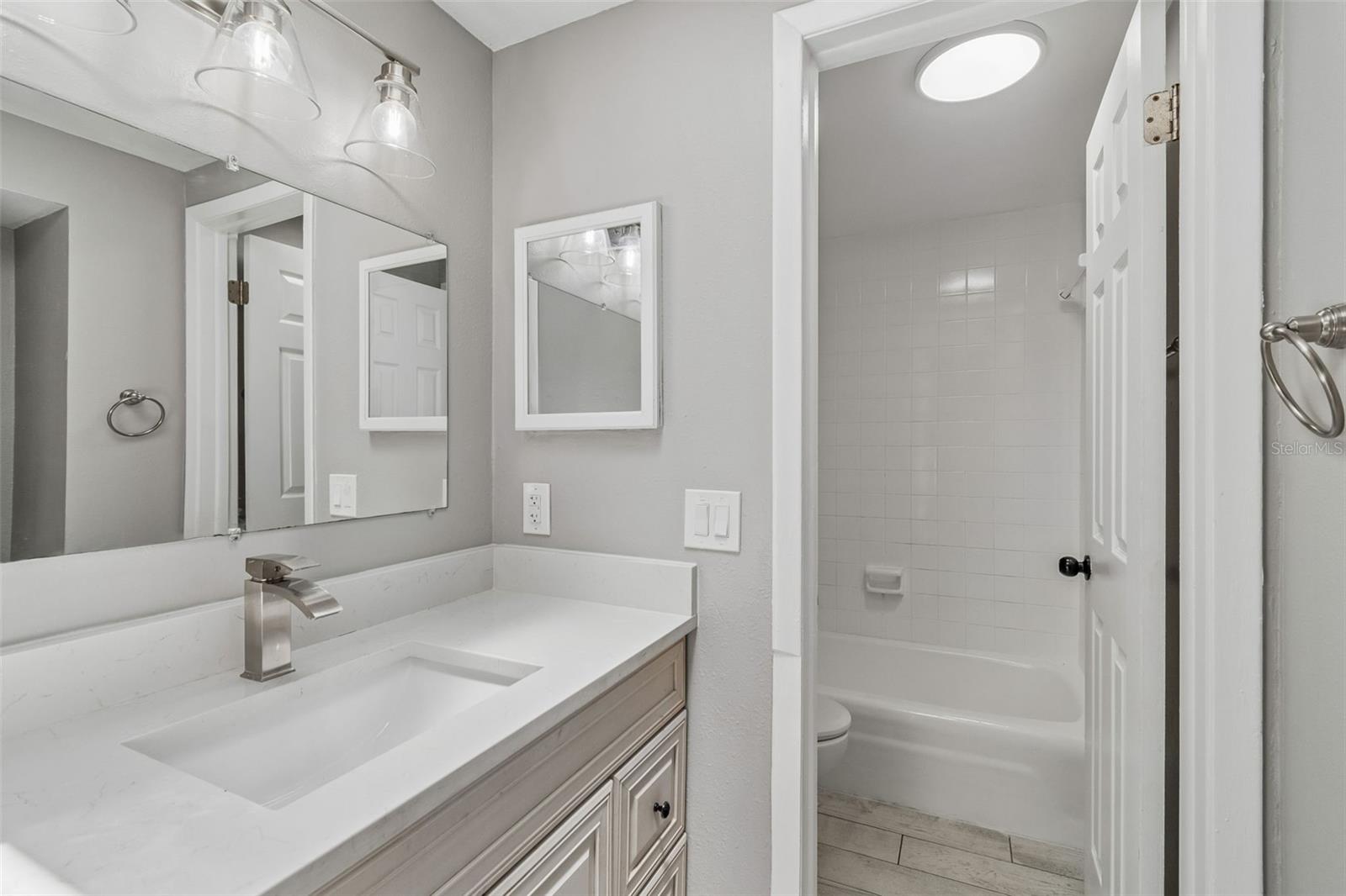 Image 46 of 69 For 7111 Gateway Court