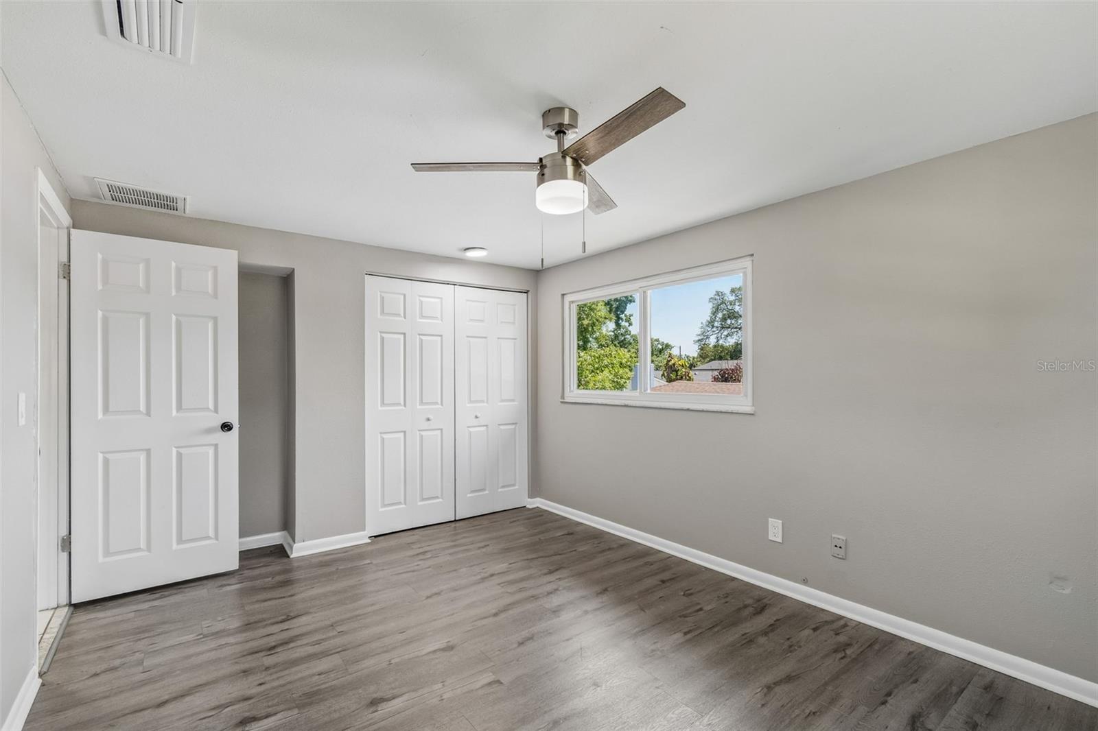 Image 49 of 69 For 7111 Gateway Court