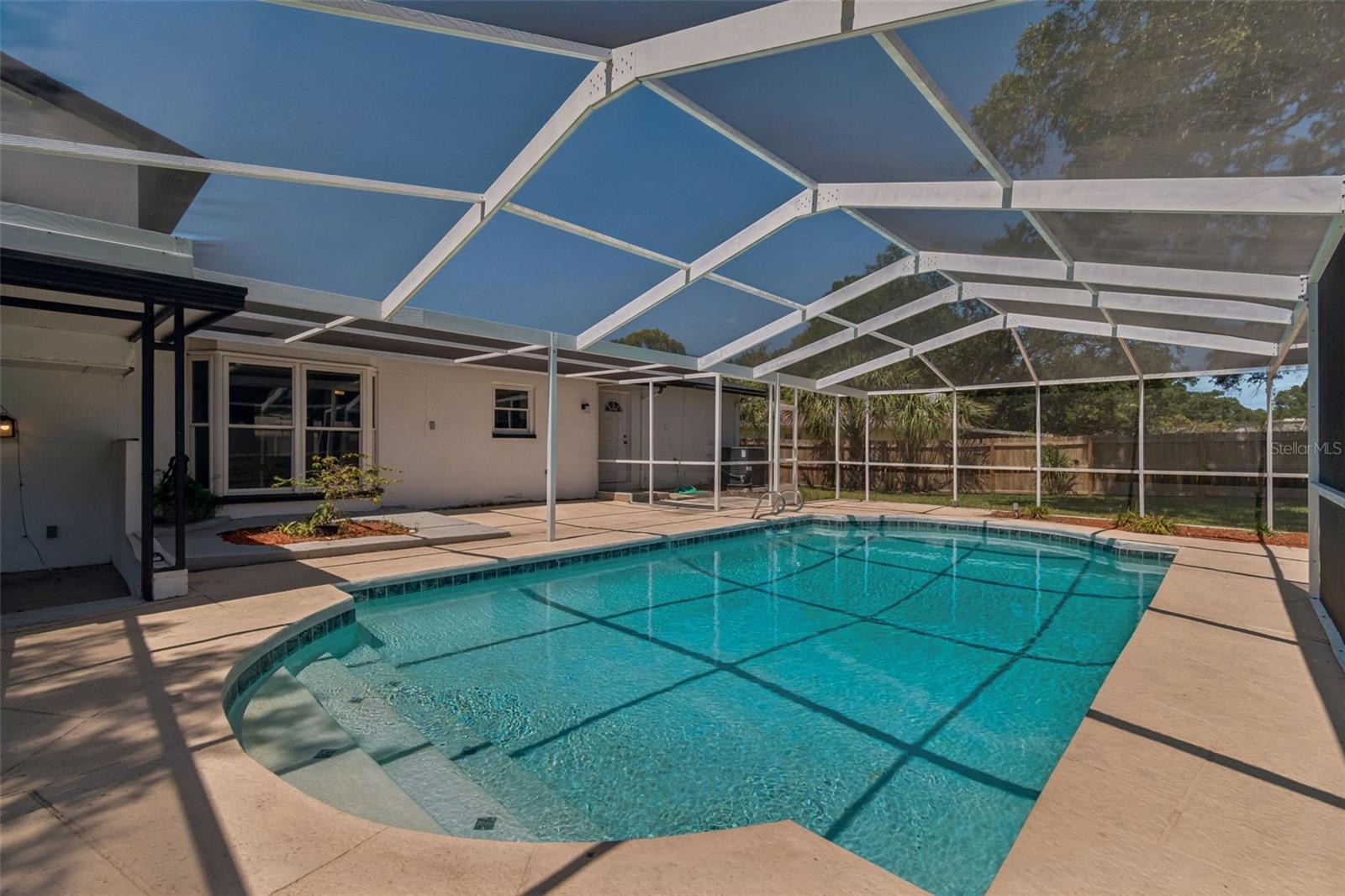 Image 60 of 69 For 7111 Gateway Court