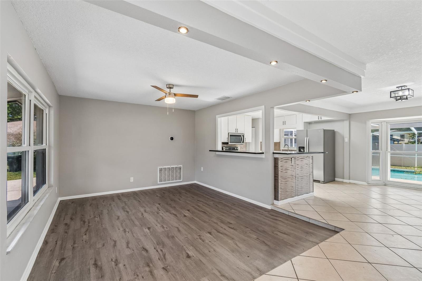 Image 9 of 69 For 7111 Gateway Court