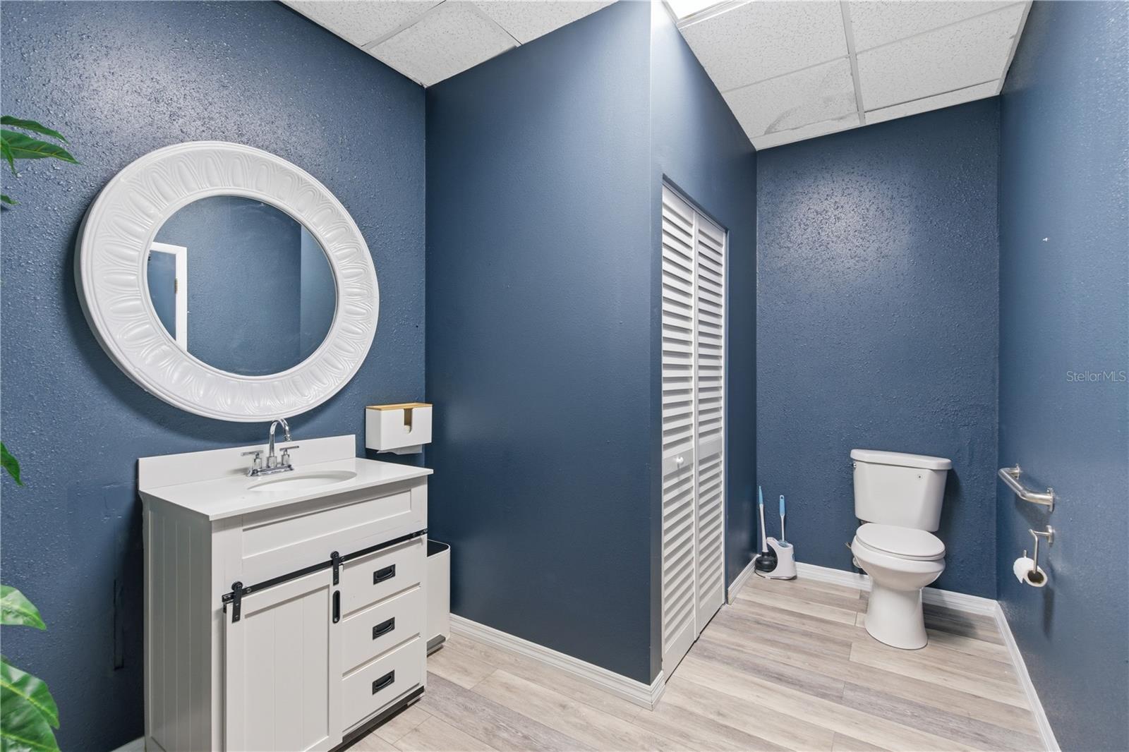 Image 28 of 46 For 1170 Gould Street