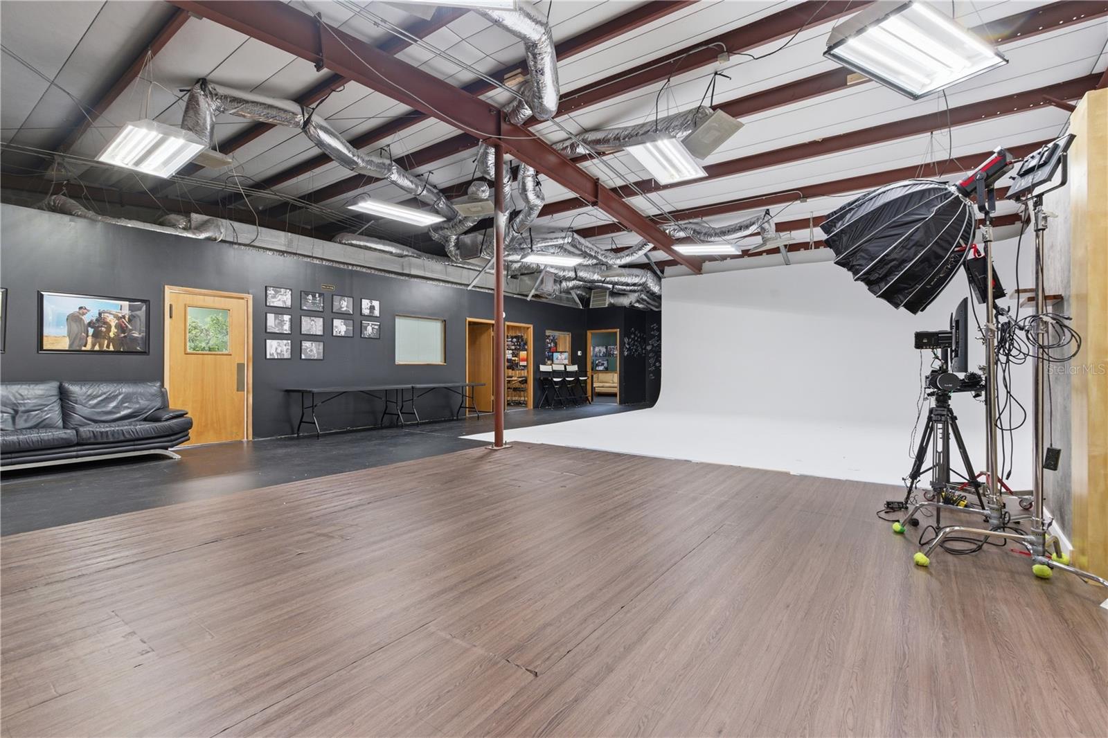 Image 9 of 46 For 1170 Gould Street