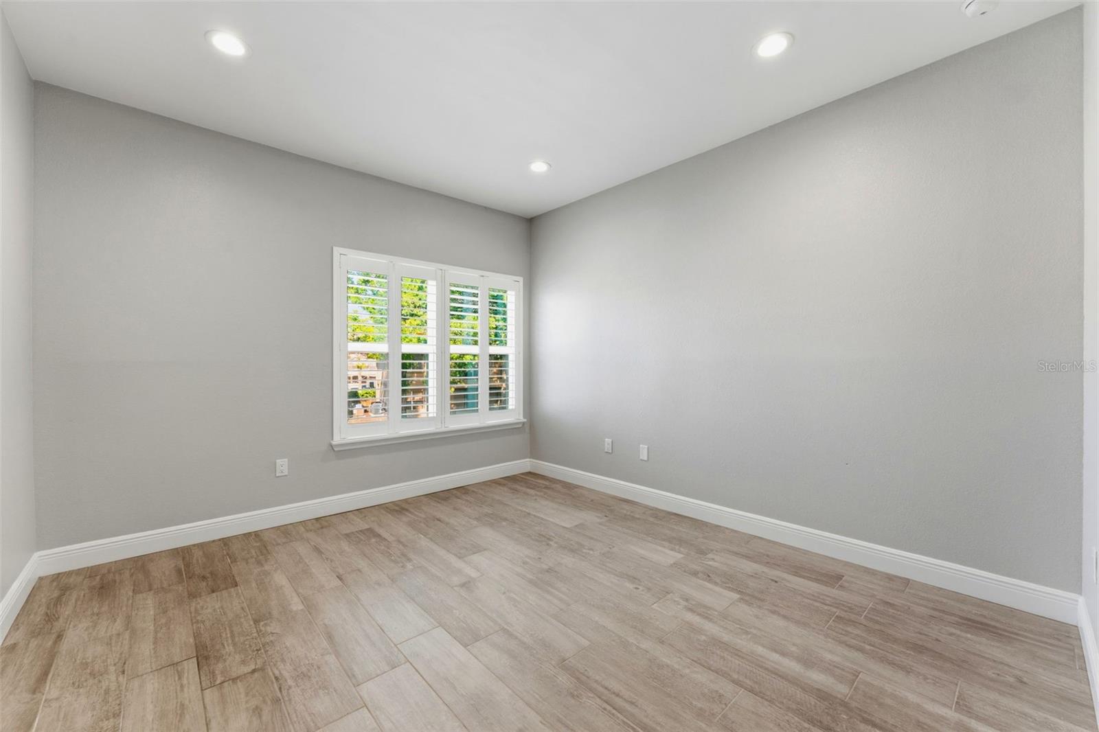 Image 13 of 50 For 1022 Normandy Trace Road