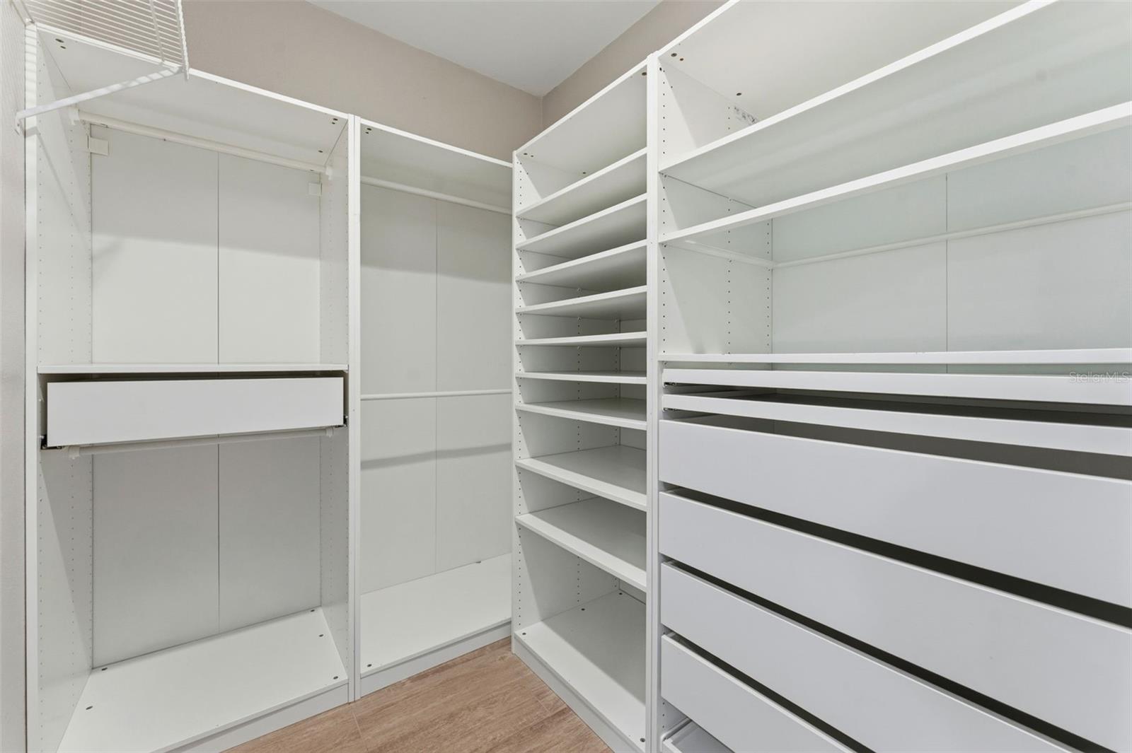 Image 19 of 50 For 1022 Normandy Trace Road