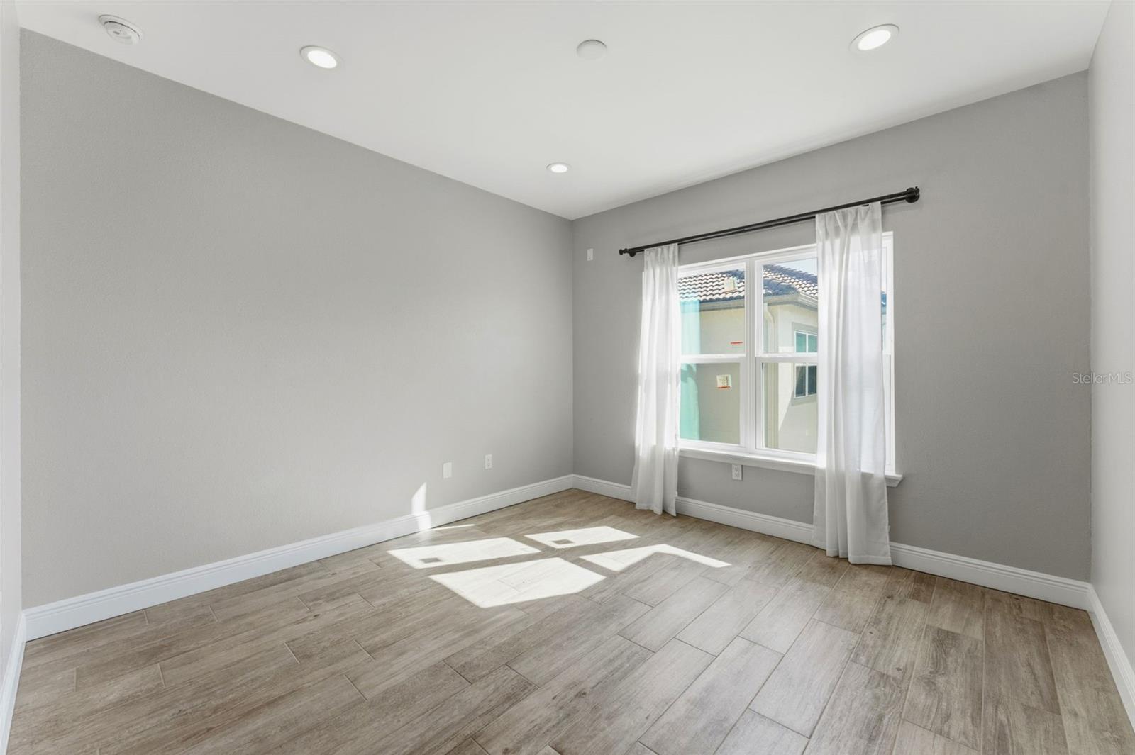 Image 20 of 50 For 1022 Normandy Trace Road