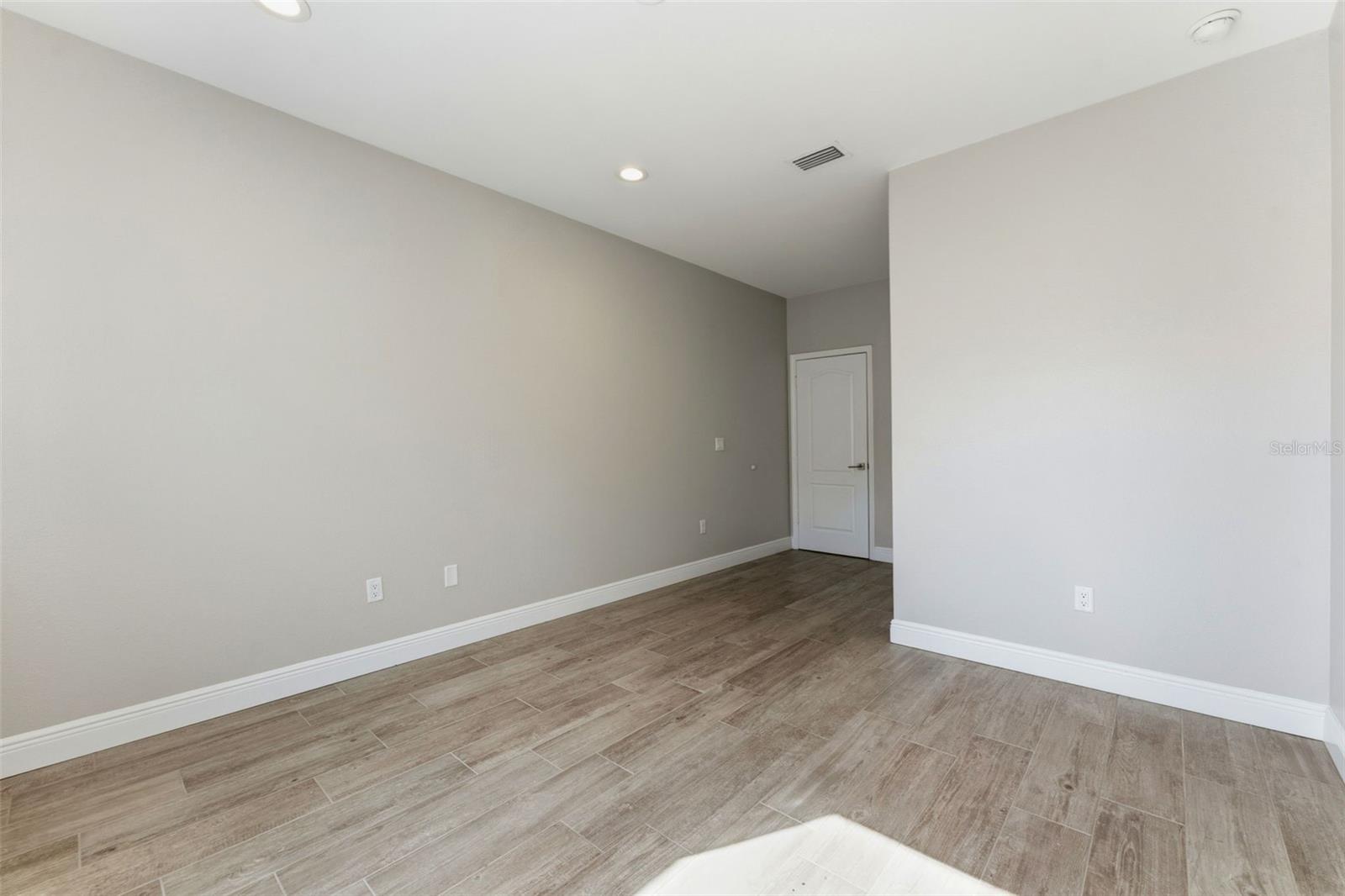 Image 21 of 50 For 1022 Normandy Trace Road