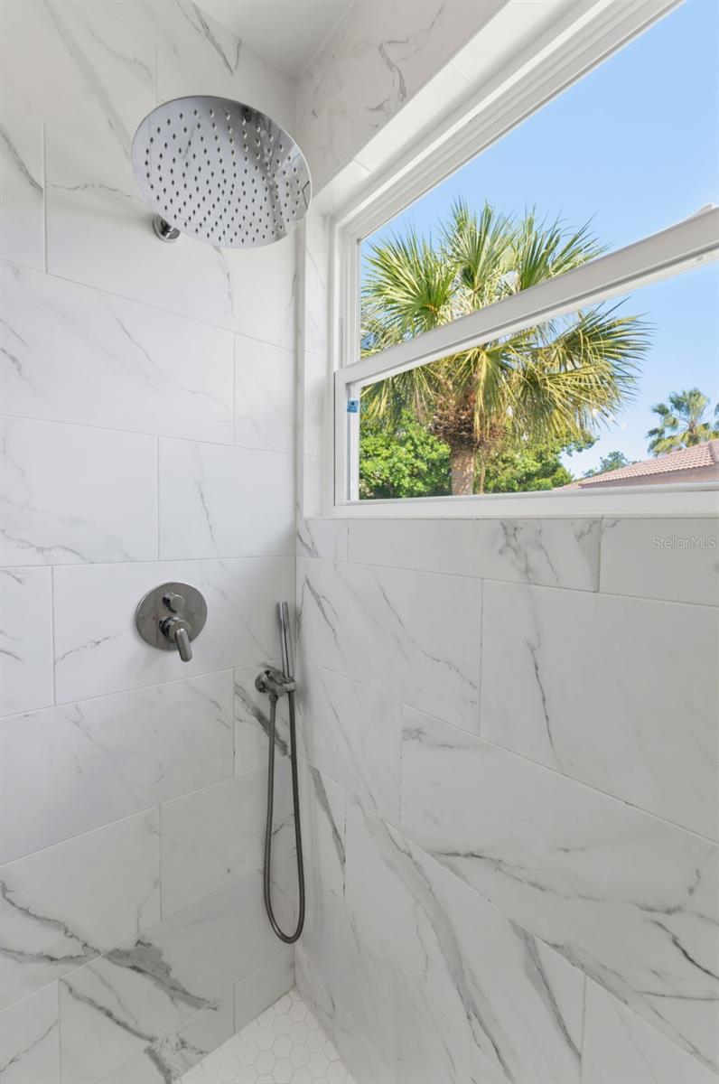 Image 25 of 50 For 1022 Normandy Trace Road