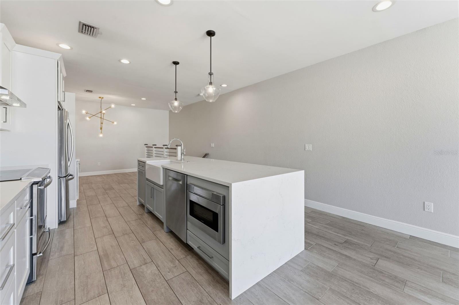 Image 5 of 50 For 1022 Normandy Trace Road