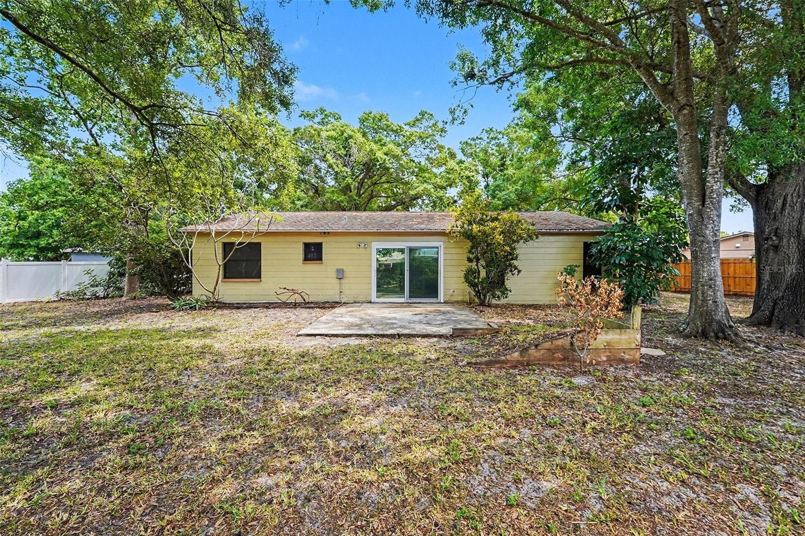 Image 30 of 33 For 6481 Elmhurst Court