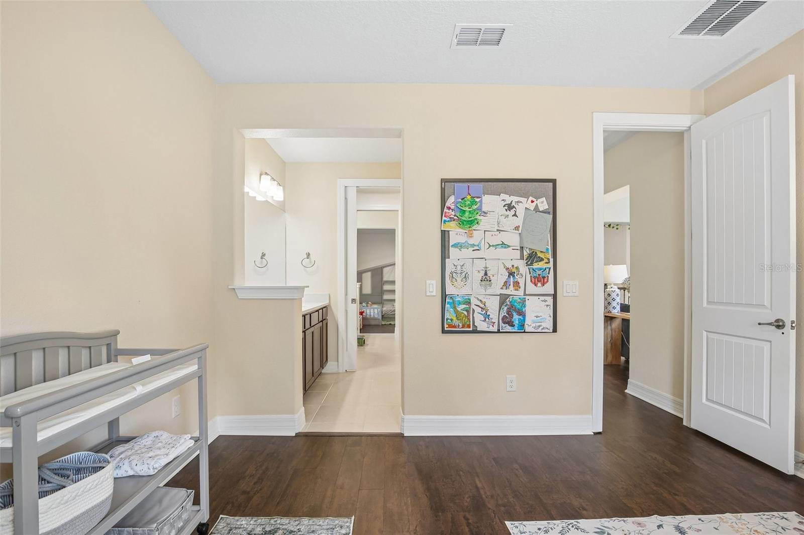 Image 29 of 71 For 11054 Sundrift Drive