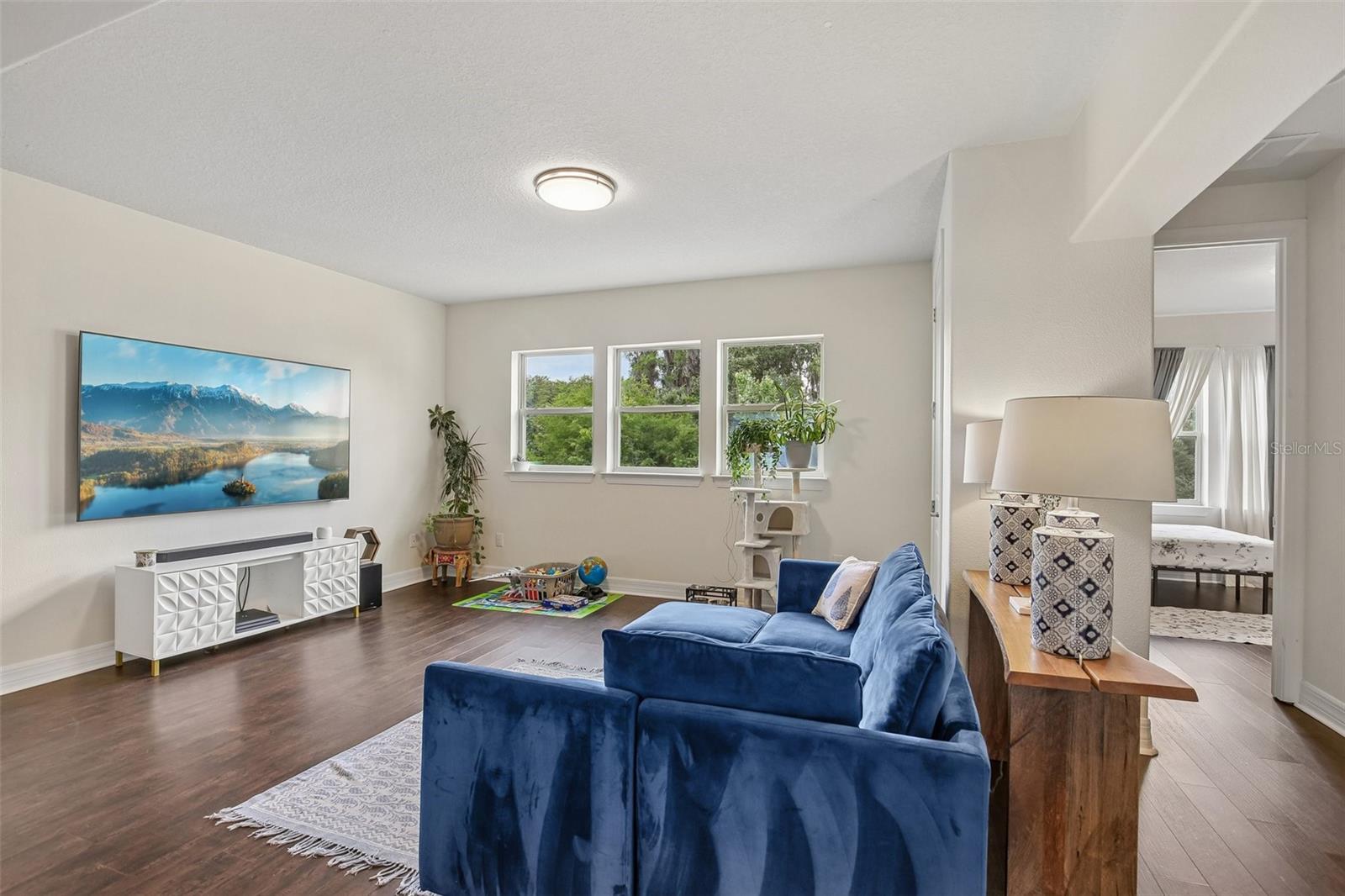 Image 40 of 71 For 11054 Sundrift Drive