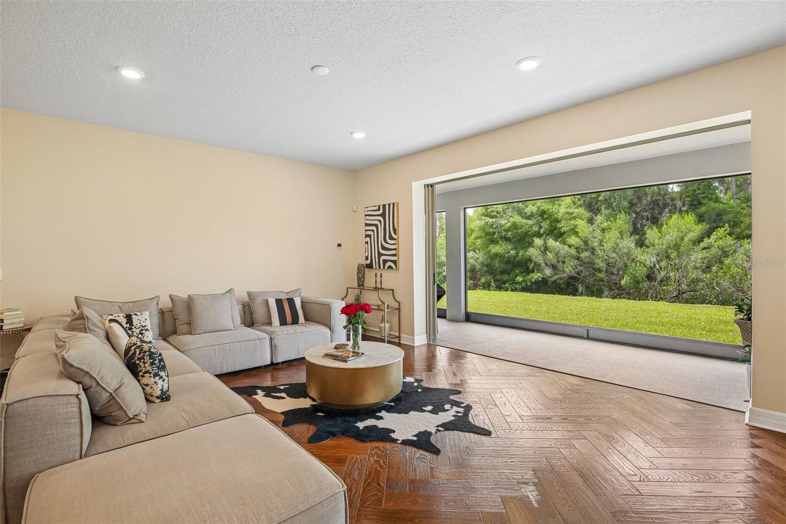 Image 8 of 71 For 11054 Sundrift Drive