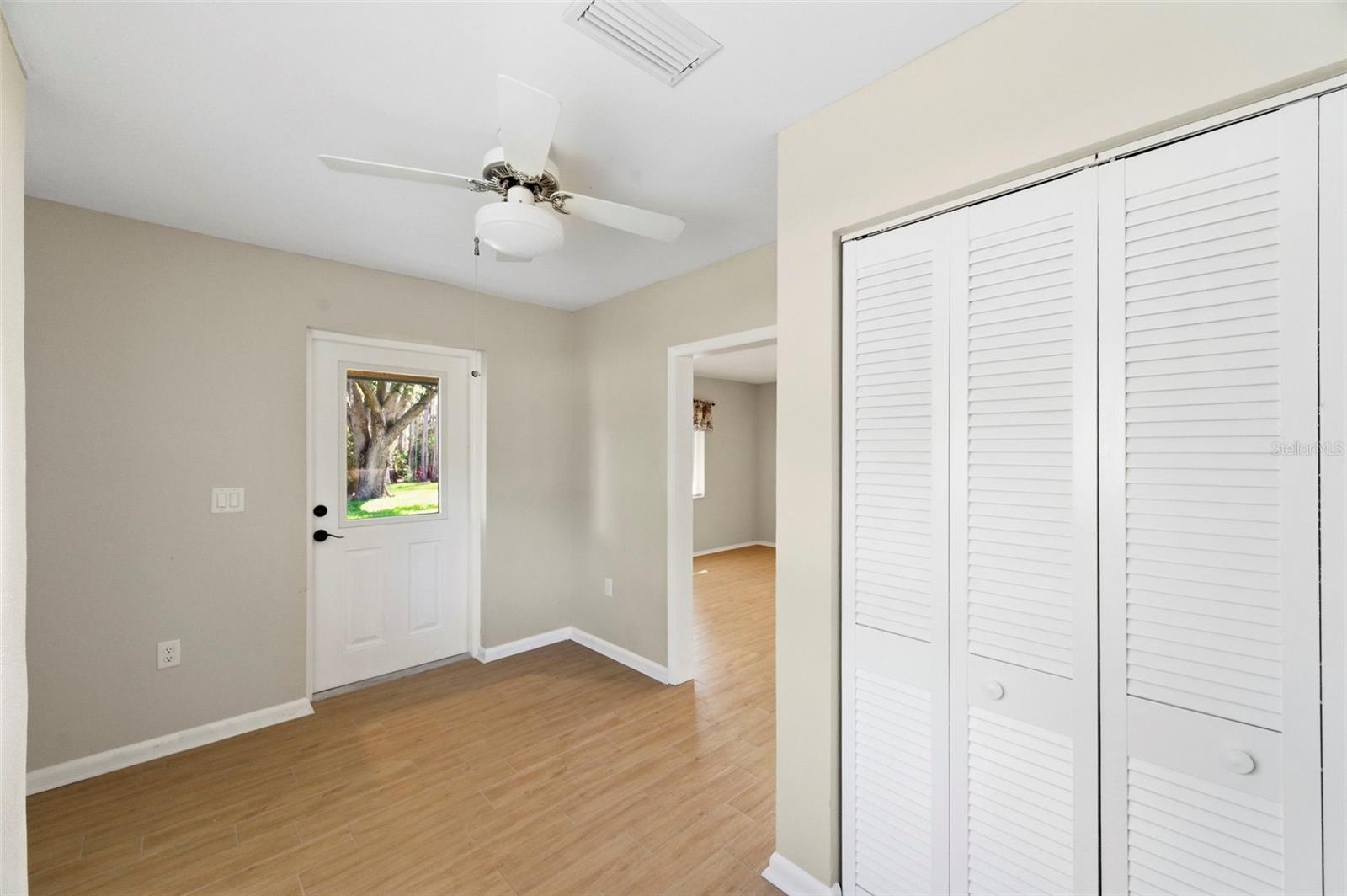 Image 10 of 33 For 2210 Sequoia Drive