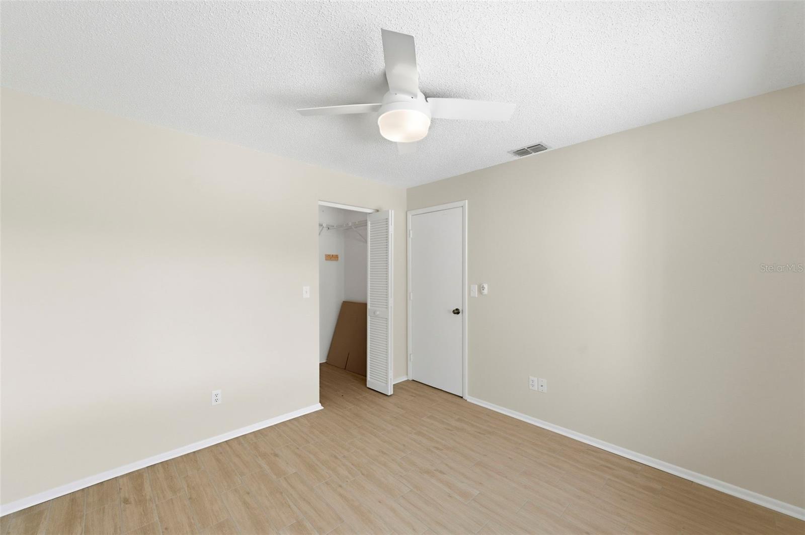 Image 17 of 33 For 2210 Sequoia Drive