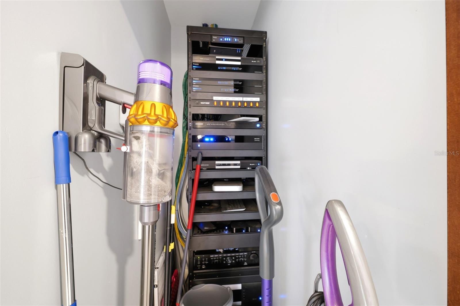 Image 18 of 65 For 16700 Auburndale Lane