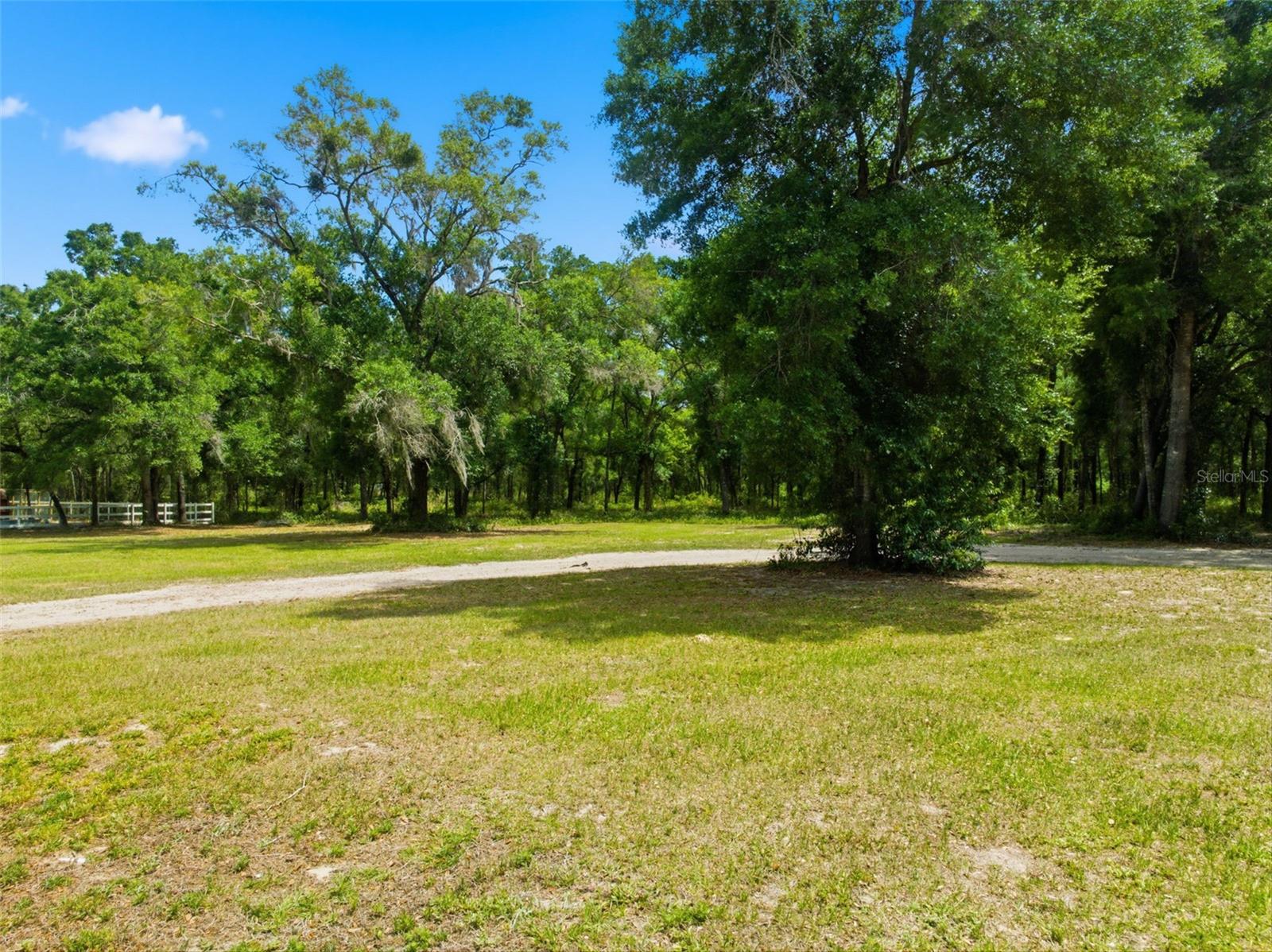 Image 52 of 65 For 16700 Auburndale Lane