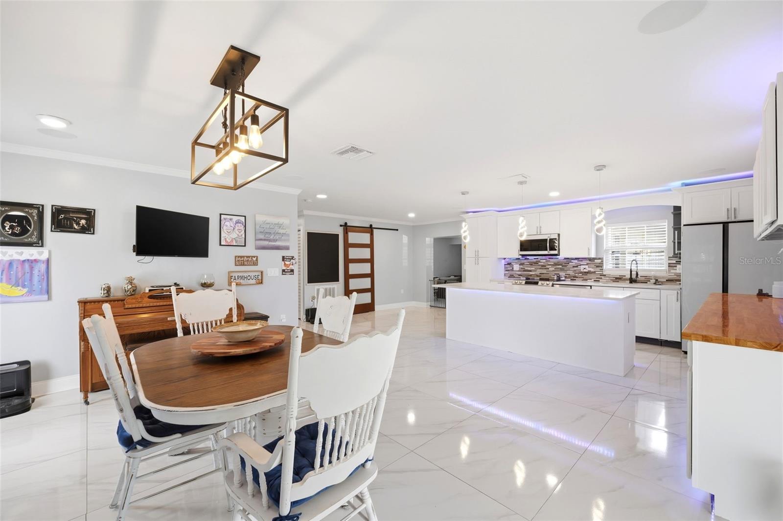 Image 7 of 65 For 16700 Auburndale Lane