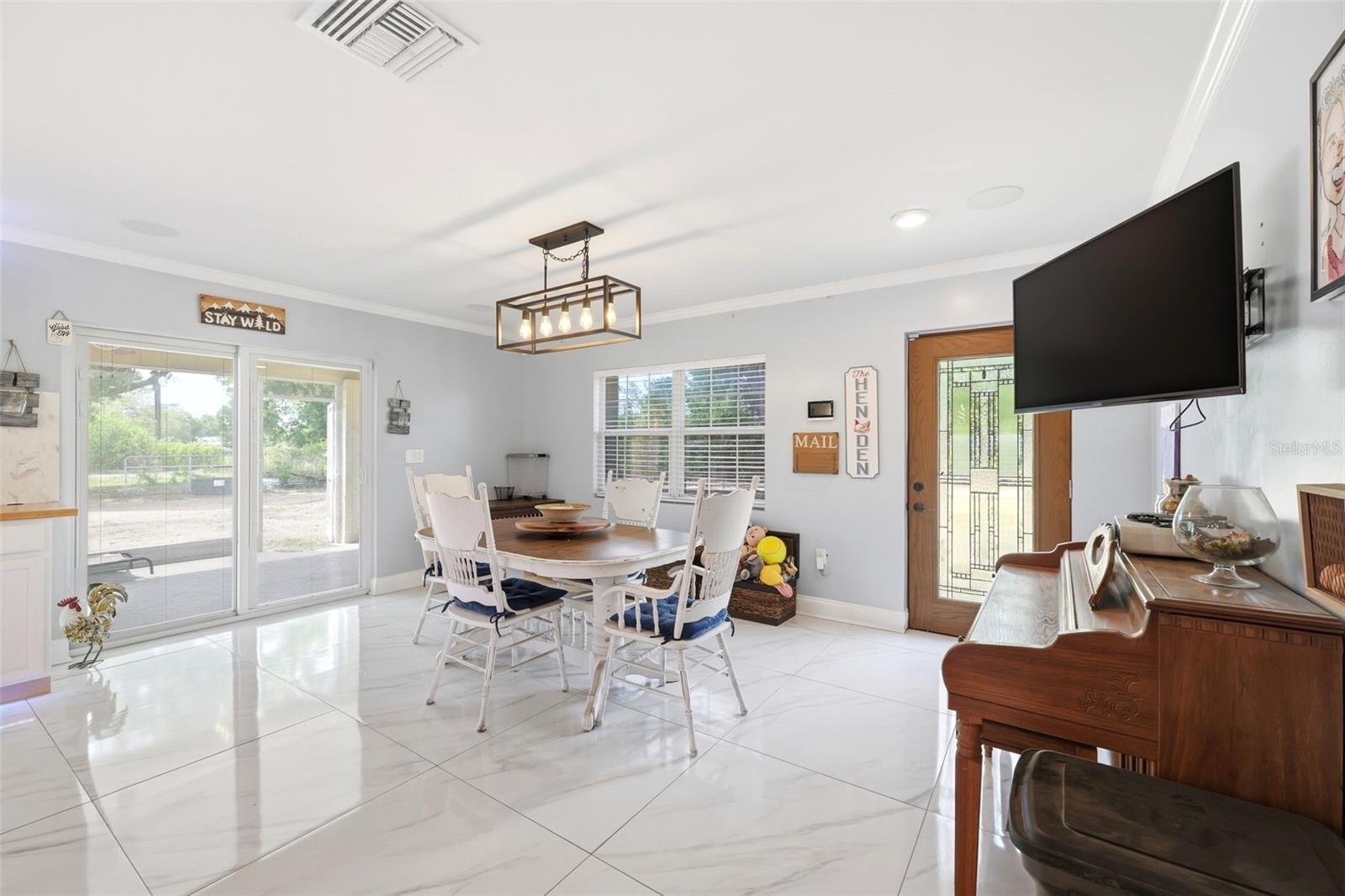 Image 9 of 65 For 16700 Auburndale Lane