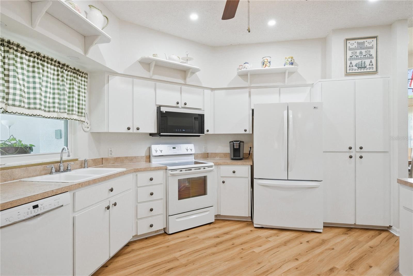 Image 4 of 24 For 5640 Wellfield Road