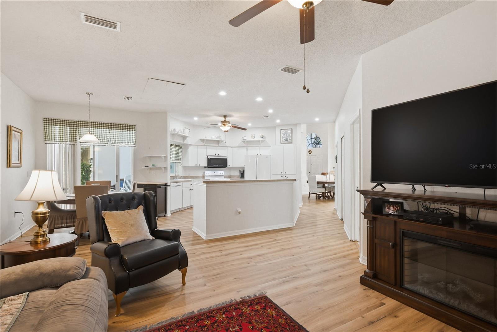 Image 8 of 24 For 5640 Wellfield Road