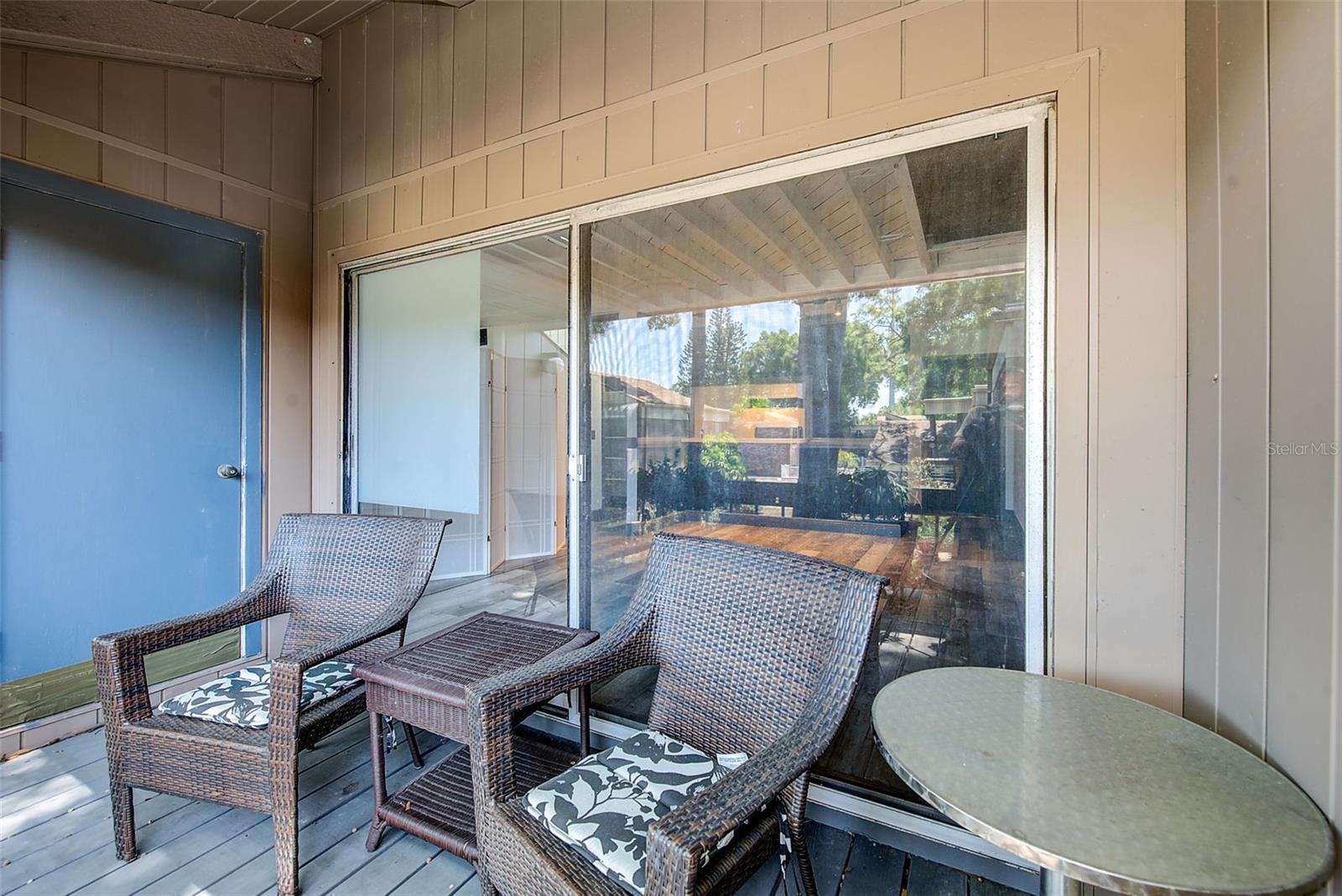 Image 24 of 39 For 10453 Carrollbrook Circle 222