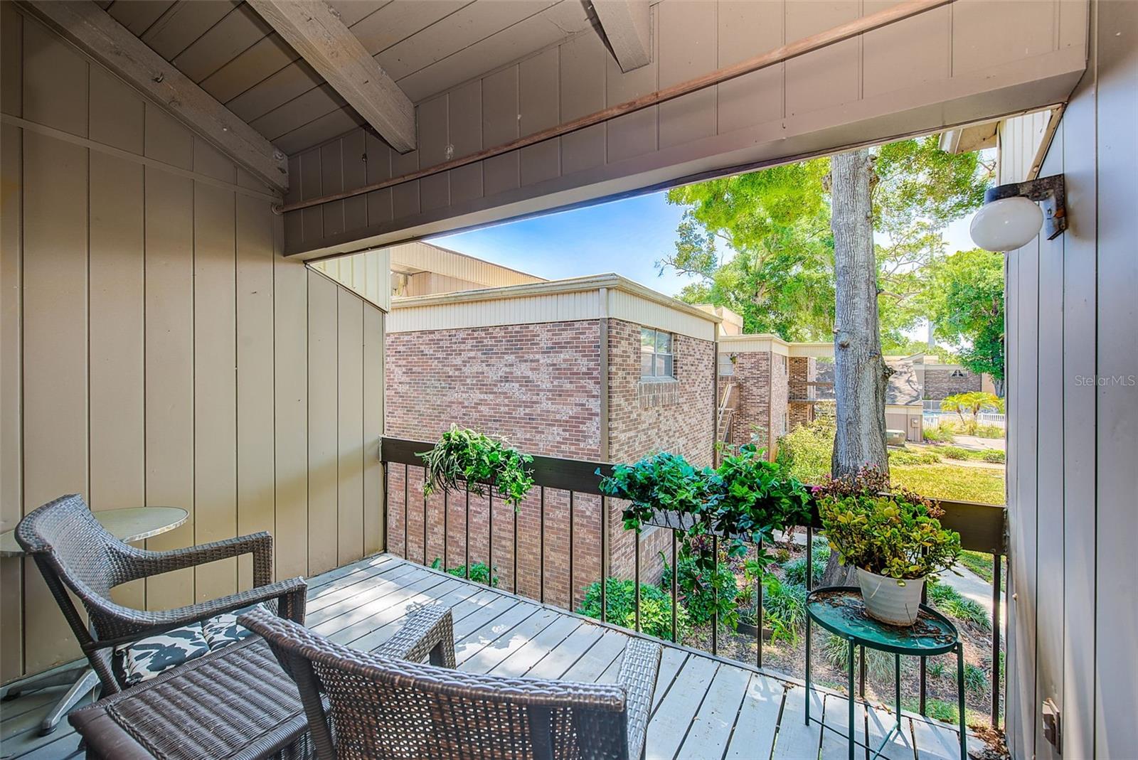 Image 25 of 39 For 10453 Carrollbrook Circle 222