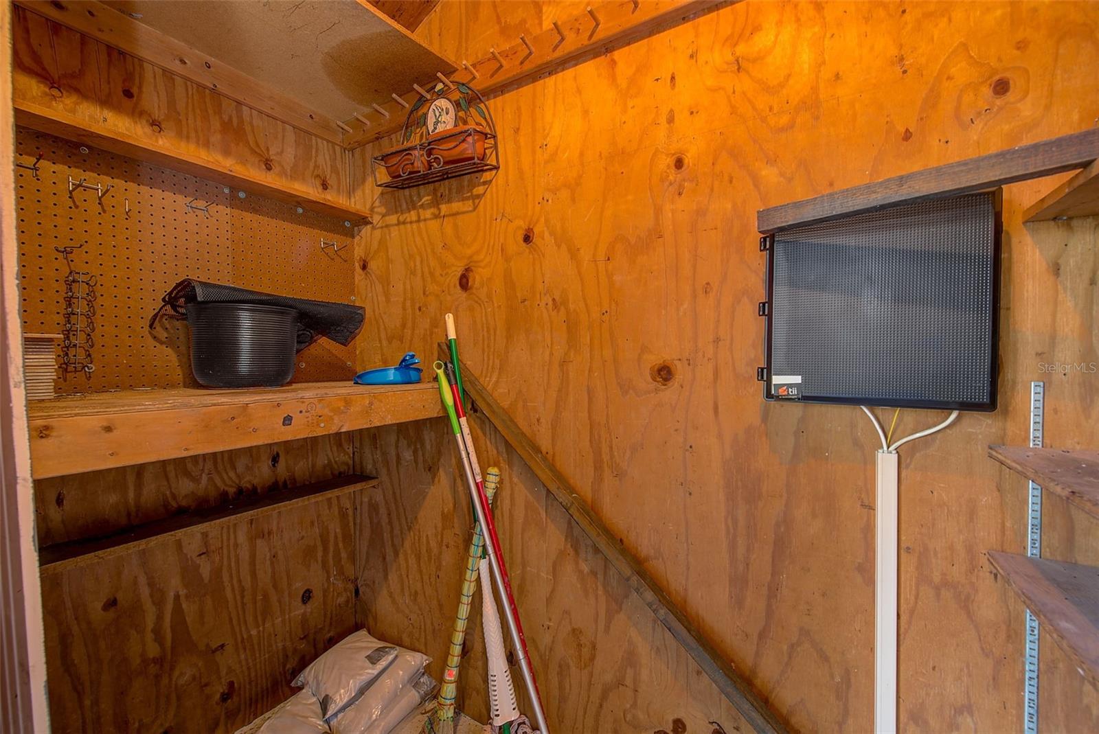 Image 27 of 39 For 10453 Carrollbrook Circle 222