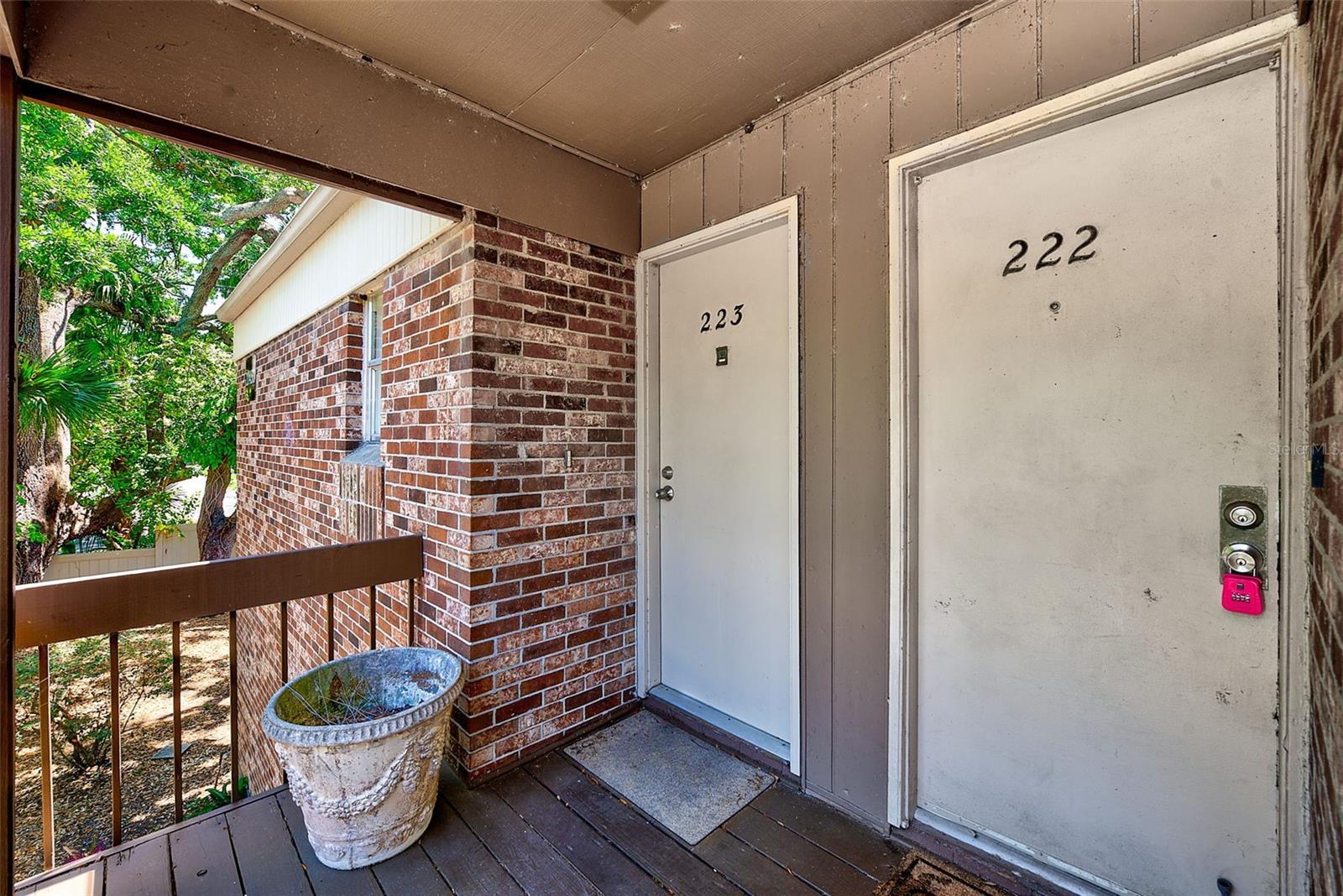 Image 3 of 39 For 10453 Carrollbrook Circle 222