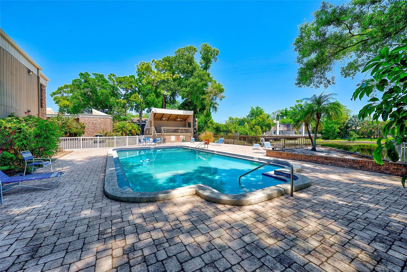 Image 30 of 39 For 10453 Carrollbrook Circle 222