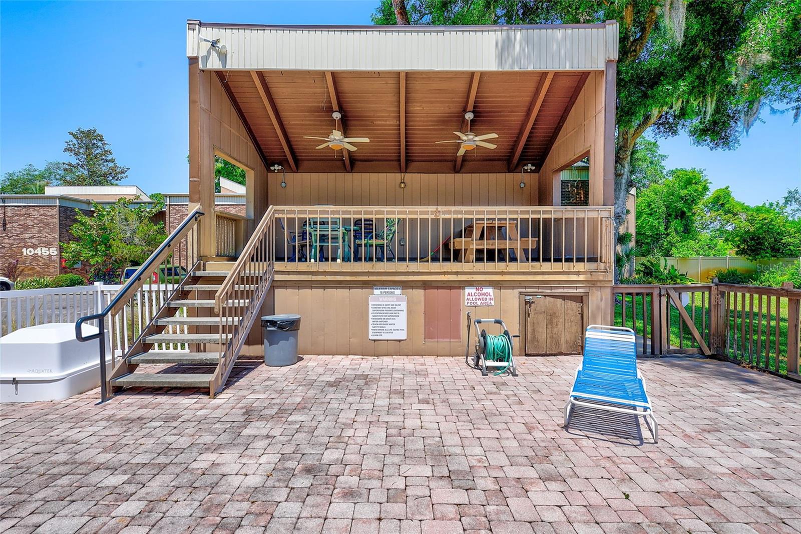 Image 32 of 39 For 10453 Carrollbrook Circle 222