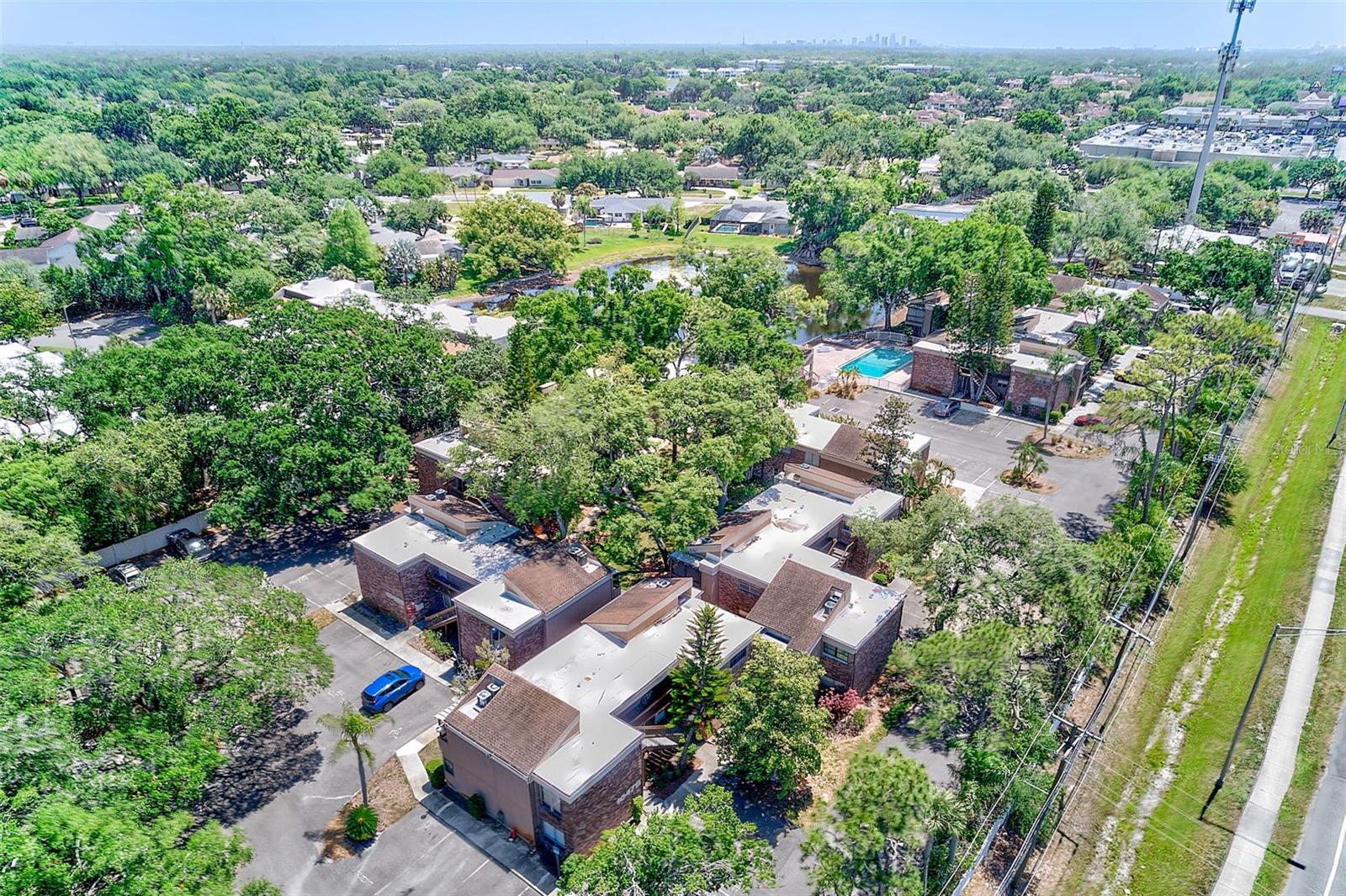 Image 35 of 39 For 10453 Carrollbrook Circle 222