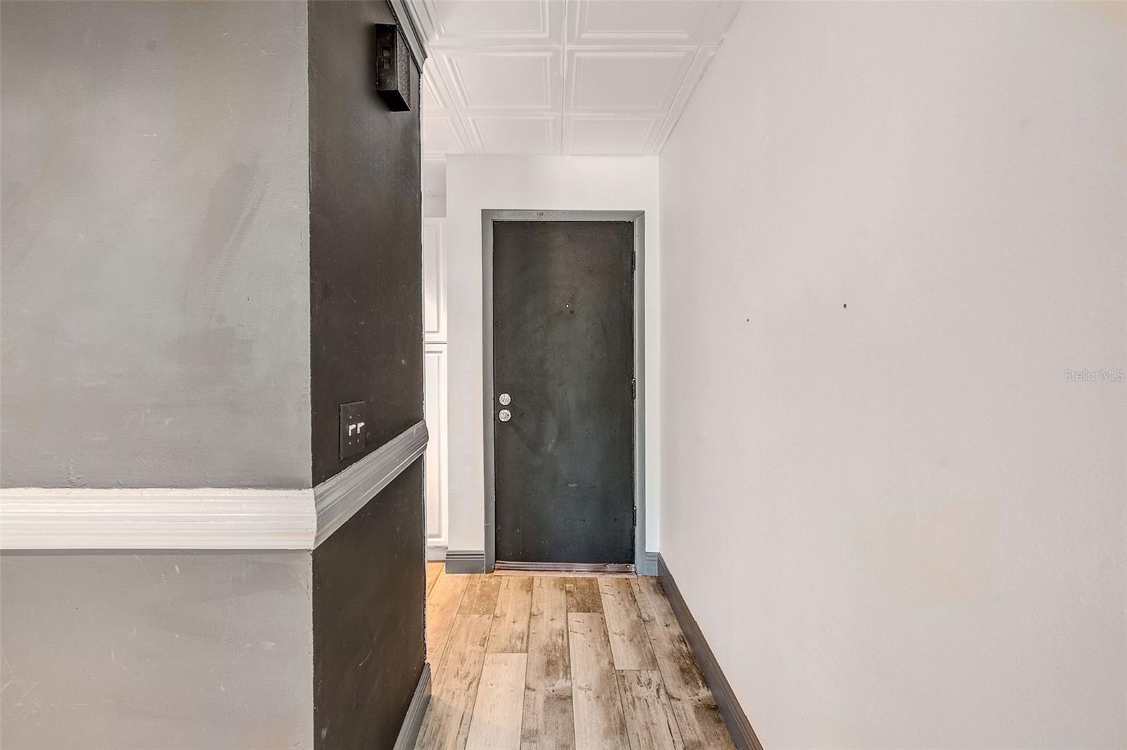 Image 4 of 39 For 10453 Carrollbrook Circle 222