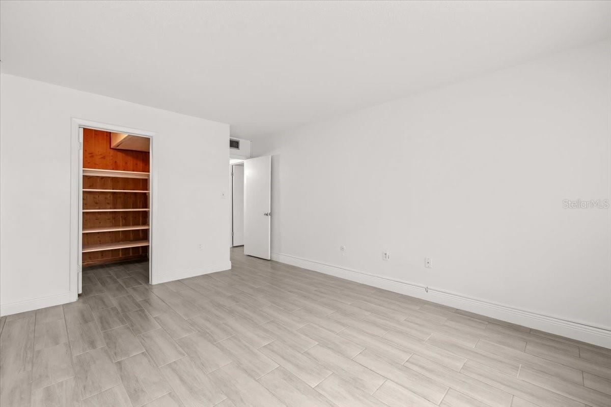 Image 15 of 38 For 1235 Highland Avenue 1-102