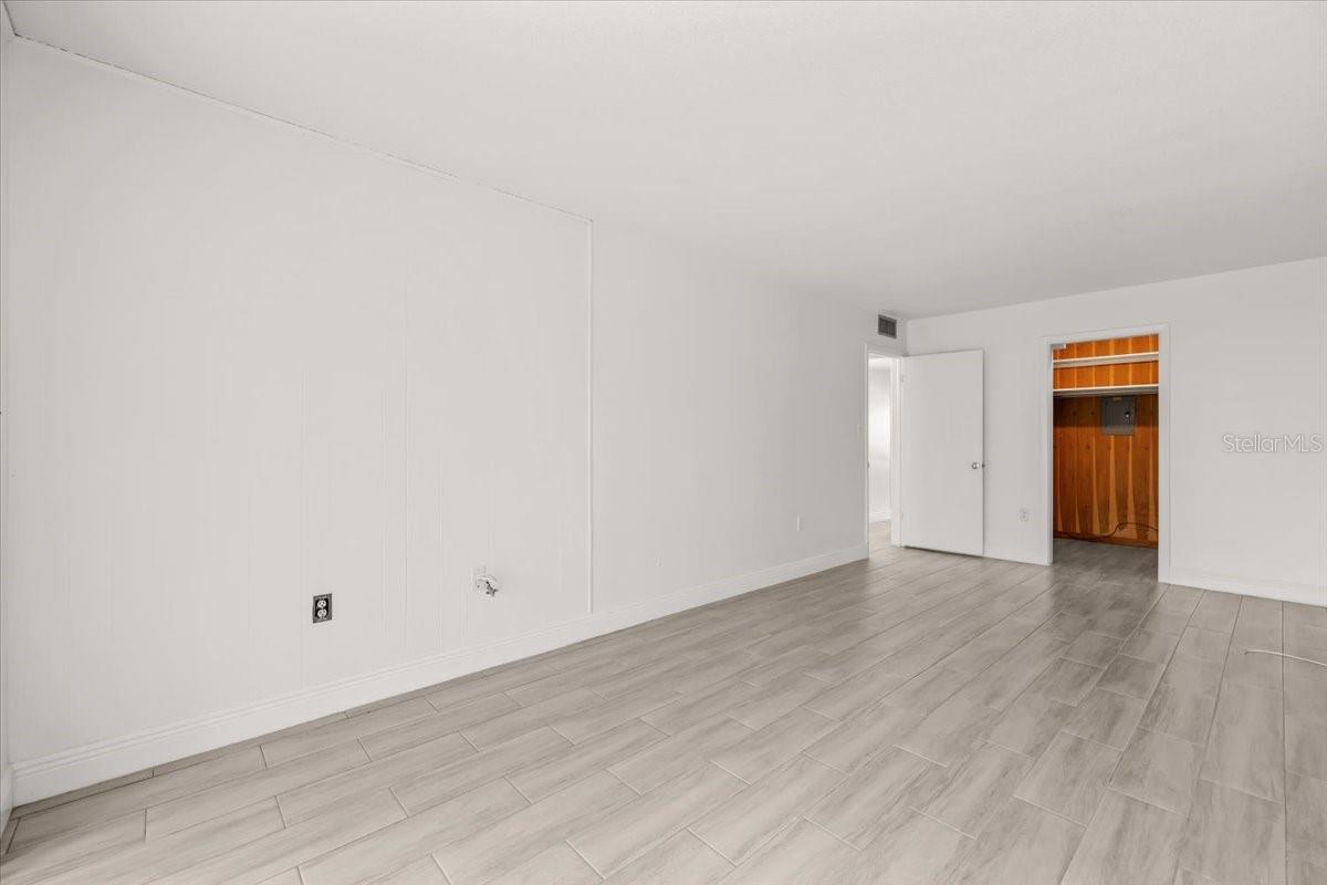 Image 17 of 38 For 1235 Highland Avenue 1-102