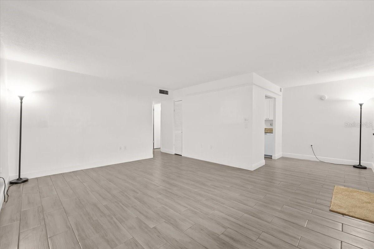 Image 4 of 38 For 1235 Highland Avenue 1-102