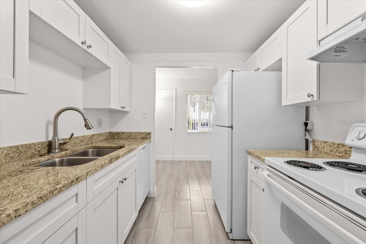 Image 9 of 38 For 1235 Highland Avenue 1-102